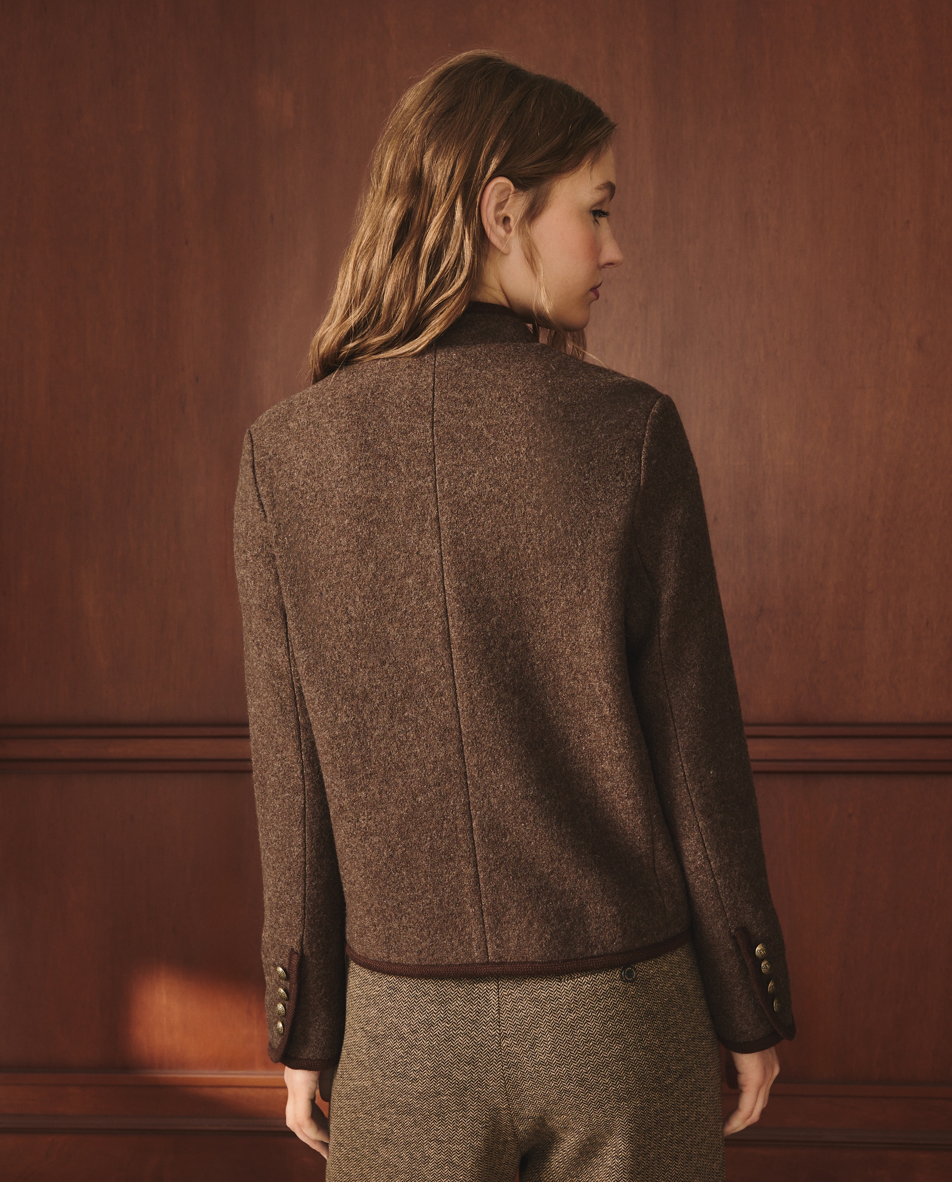 Casaco Austríaco Curto 700 Castanho-3