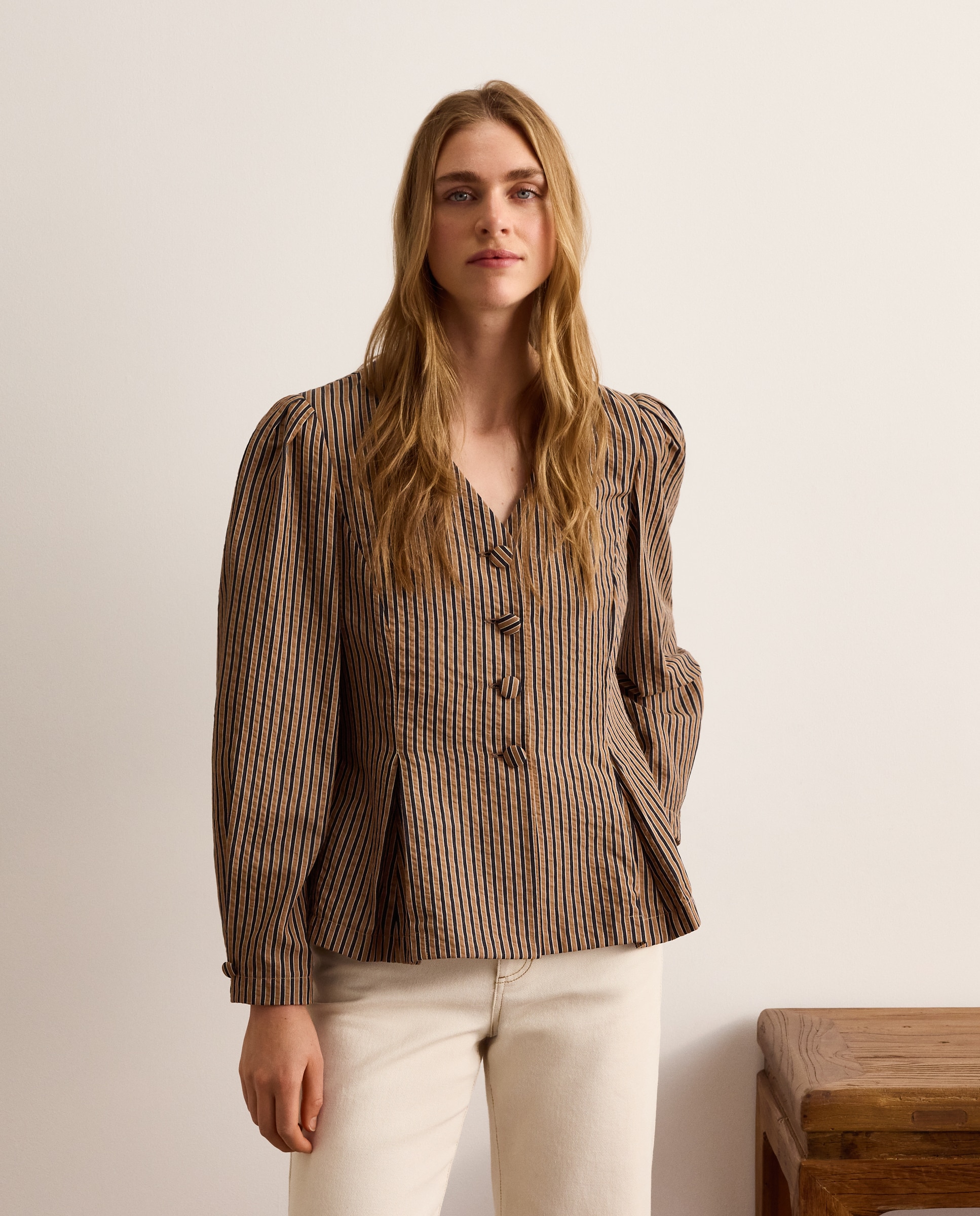 Chaqueta de mujer con cuello pico y raya seersucker - Lloyd's - Azul Azul-2