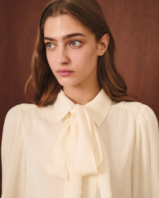 Imagen 0 de Blusa lisa de manga larga de mujer