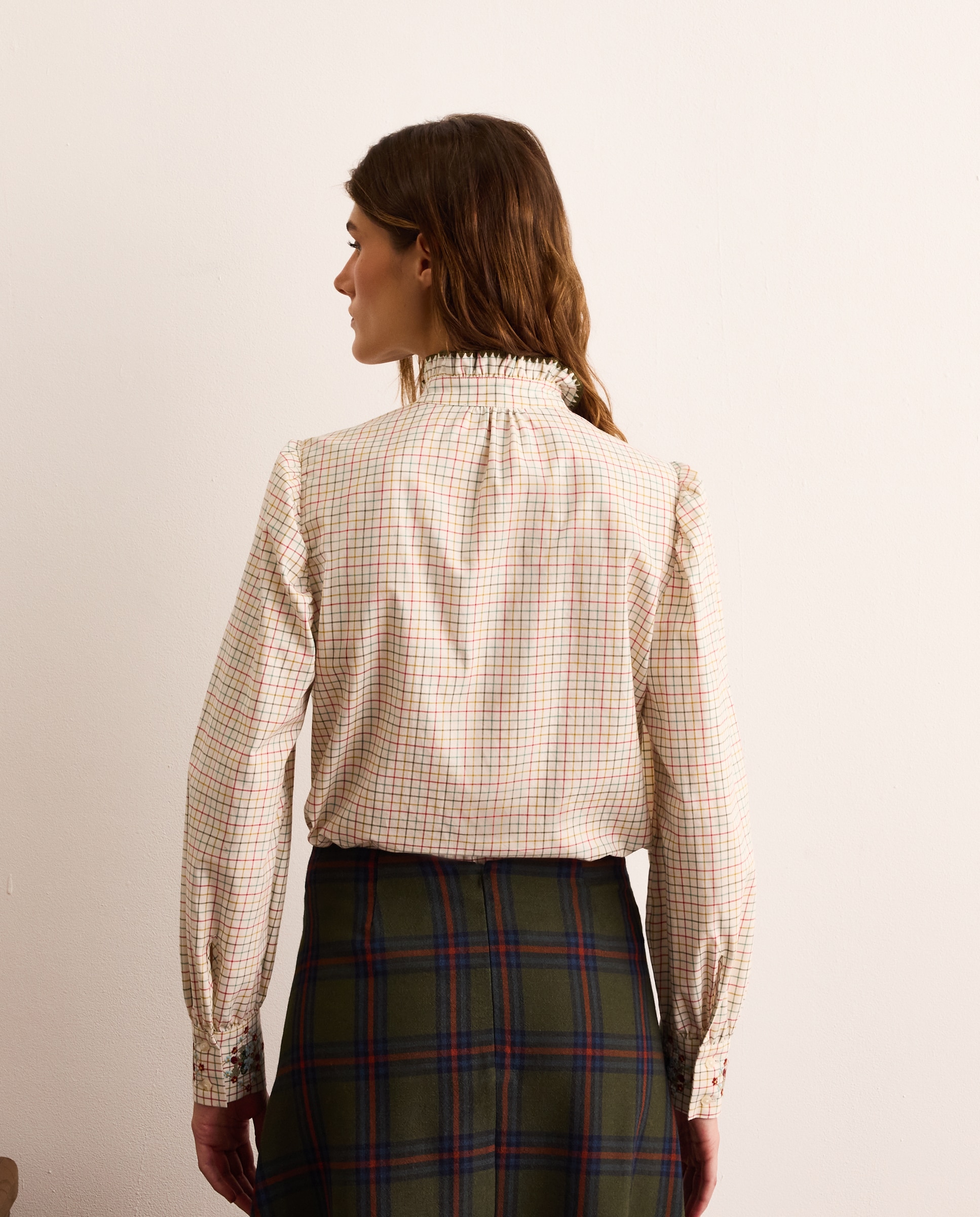 Blusa de mujer con cuadros y bordado de flores - Lloyd's - Blanco Blanco-3