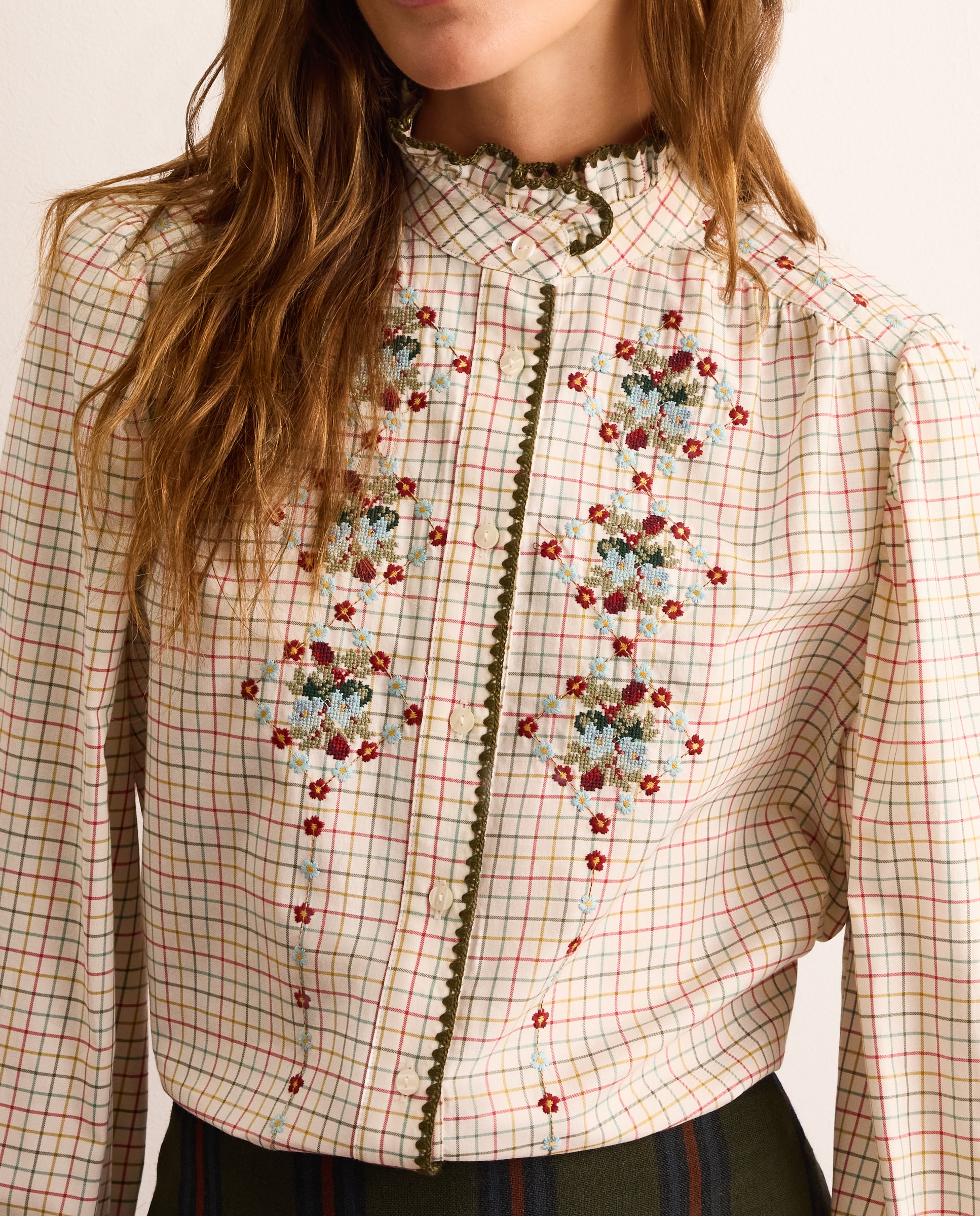 Blusa de mujer con cuadros y bordado de flores - Lloyd's - Blanco Blanco-4