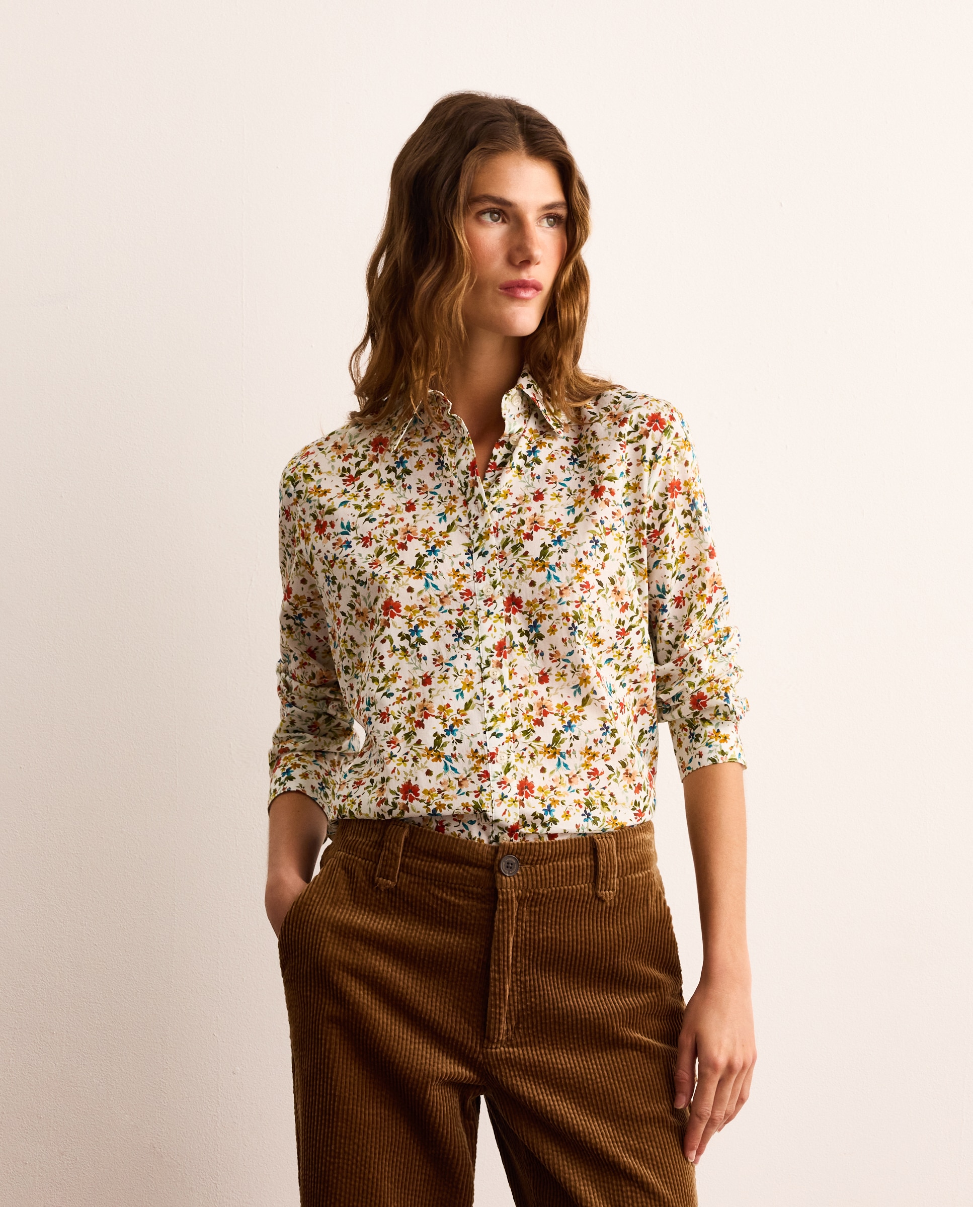 Camisa de mujer con manga larga y estampado botánico - Lloyd's - Blanco Blanco-1