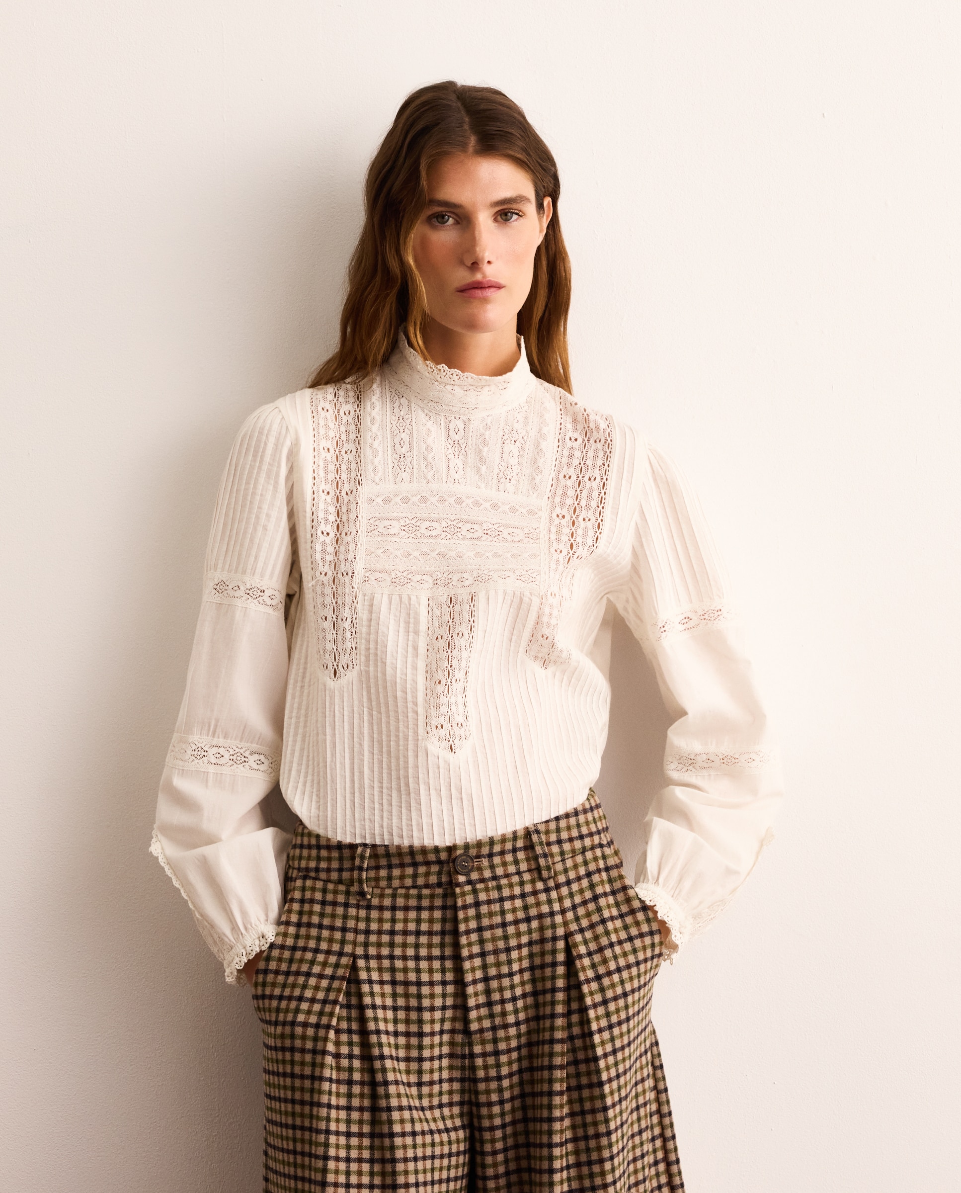 Blusa de manga larga de mujer con encaje estilo romántico - Lloyd's - 120 Crudo 120 Crudo-1