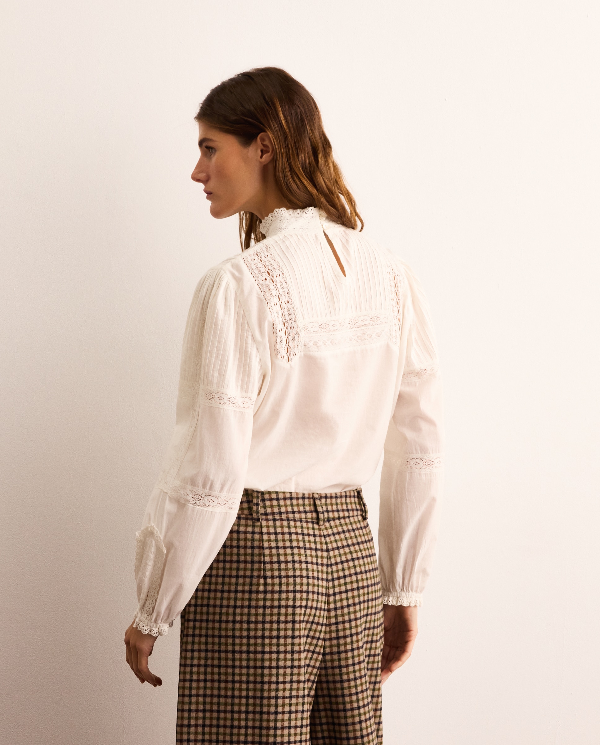 Blusa de manga larga de mujer con encaje estilo romántico - Lloyd's - 120 Crudo 120 Crudo-3