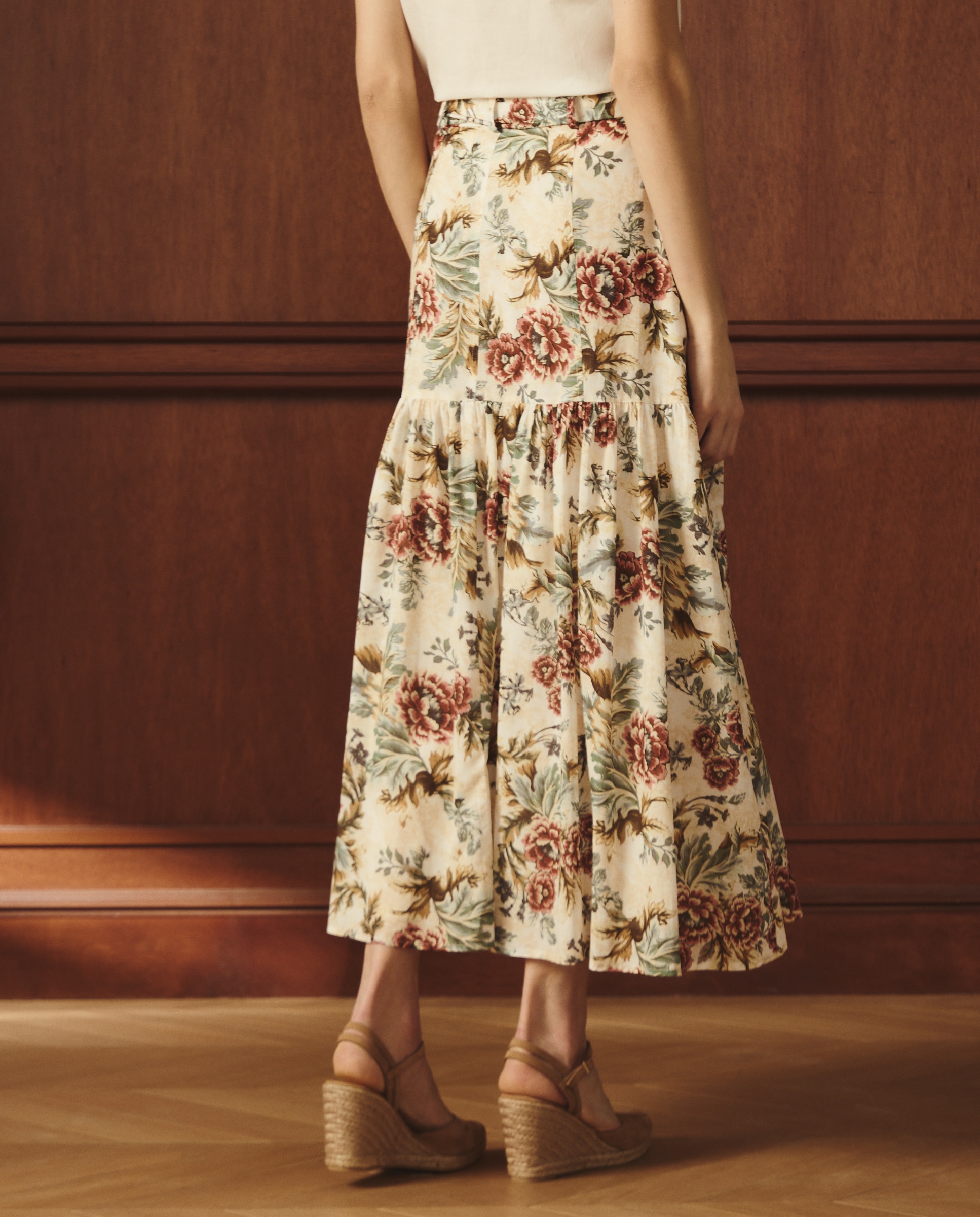 Saia com Estampado Floral Branco-3