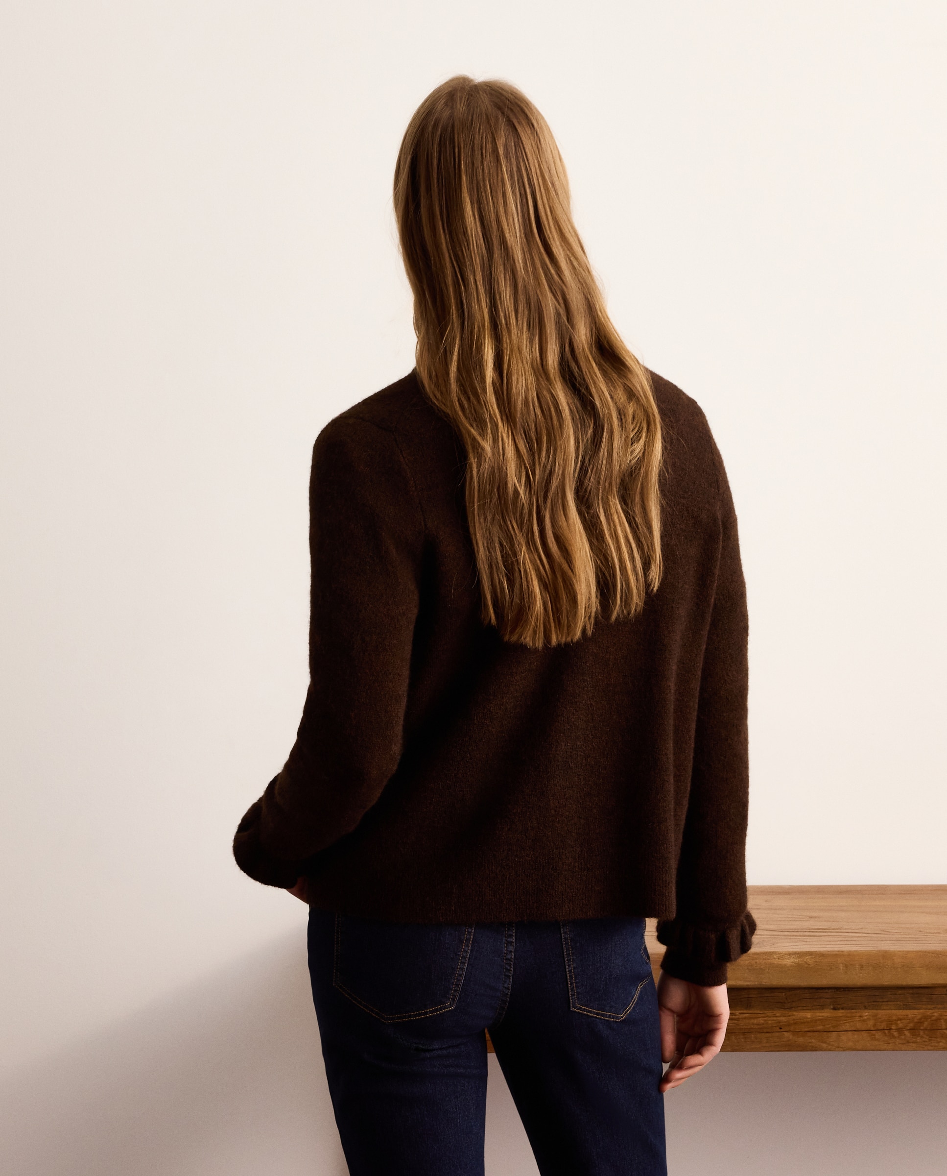 Imagen 3 de Cardigan de mujer con cuello caja y detalle de volantes - Lloyd's - Marrón Marrón