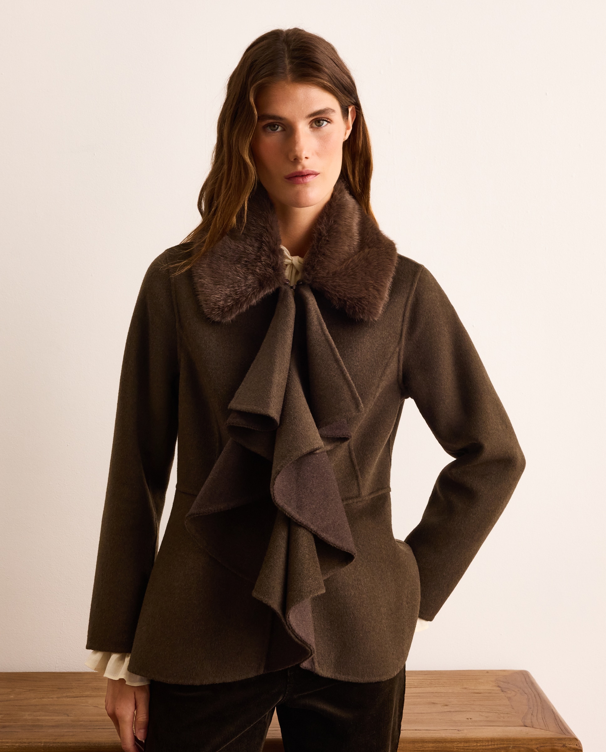 Chaquetón de mujer con solapa y cuello pelo - Lloyd's - Marrón Marrón-1
