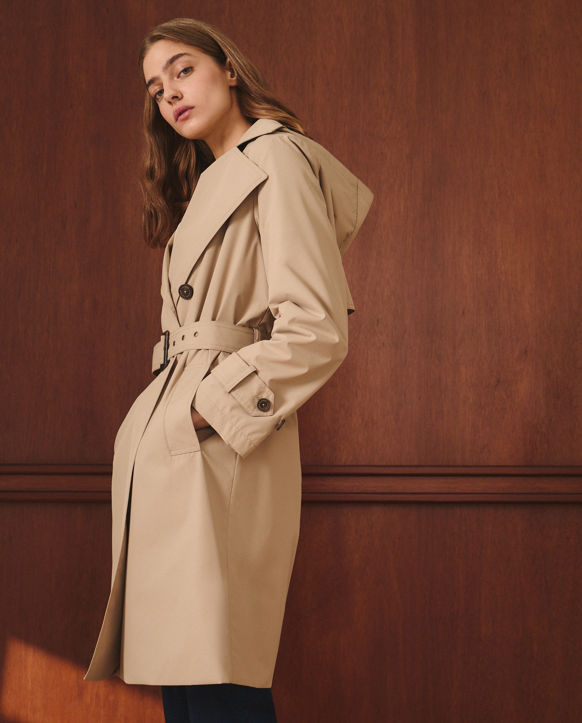 Lloyd's - Abrigo trench largo liso de mujer.
