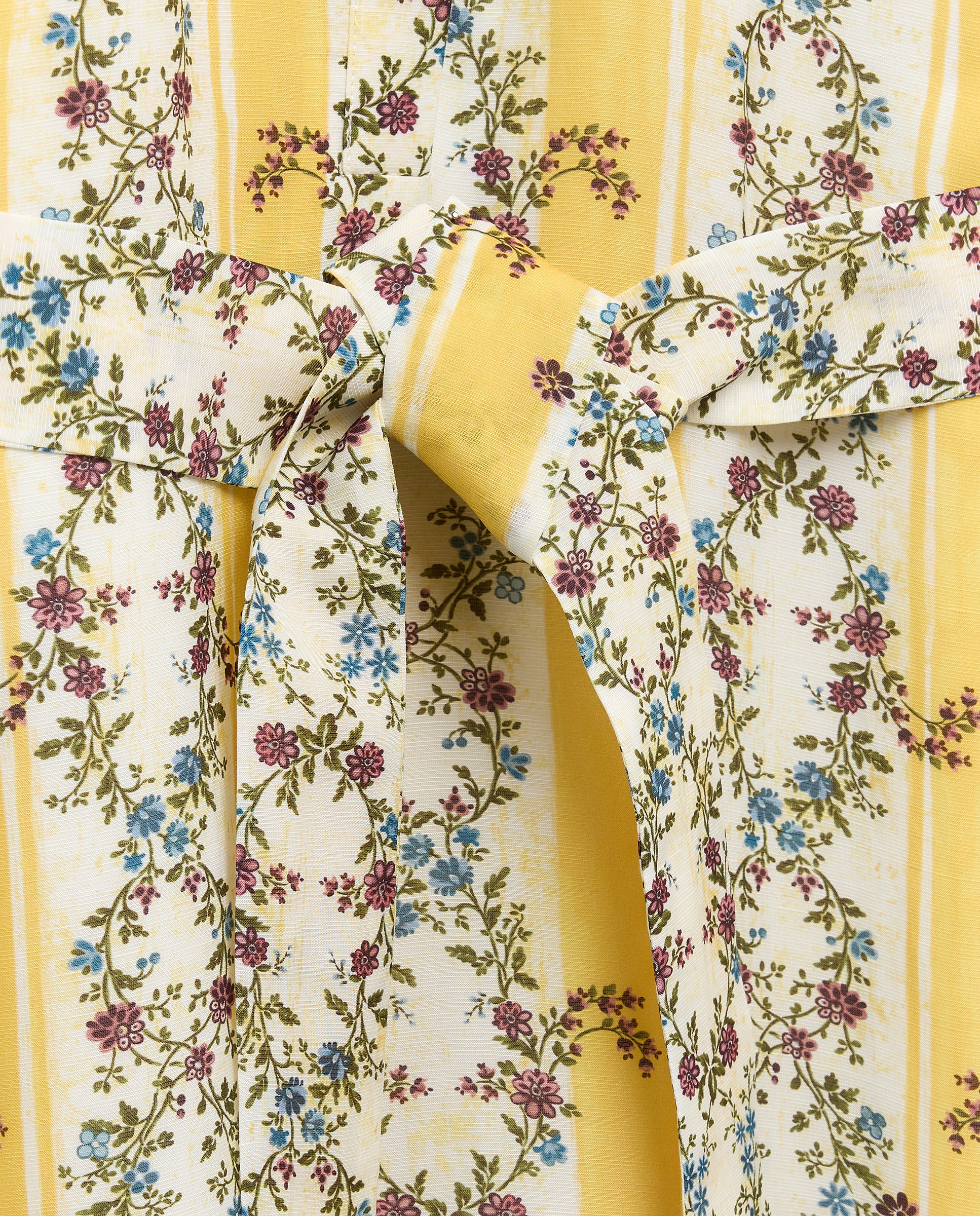 Vestido de Ganga sem Mangas e com Gola à Padre e Bordado Amarelo-2