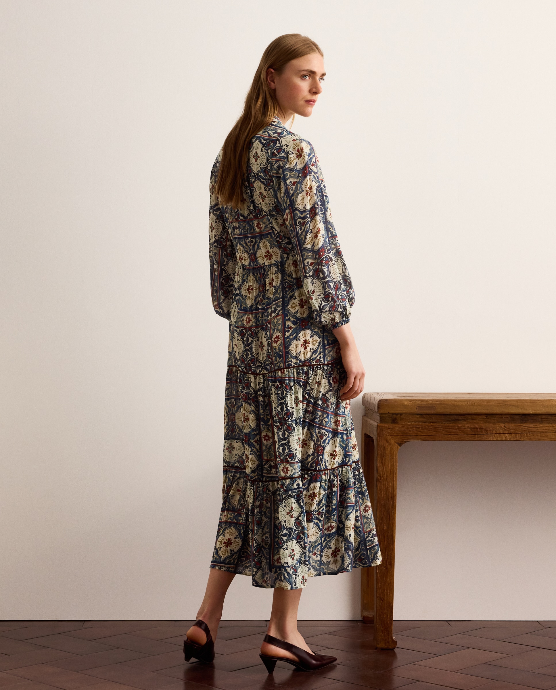 Vestido Estilo Lenço com Franzido nos Ombros Branco-3
