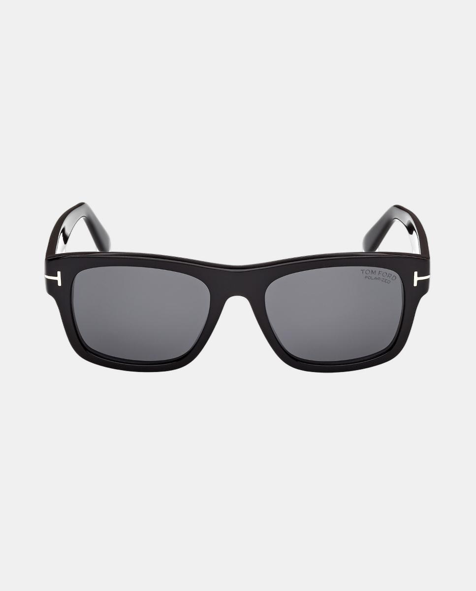 Imagen 0 de Gafa de sol de hombre rectangular en acetato con lente polarizada Negro
