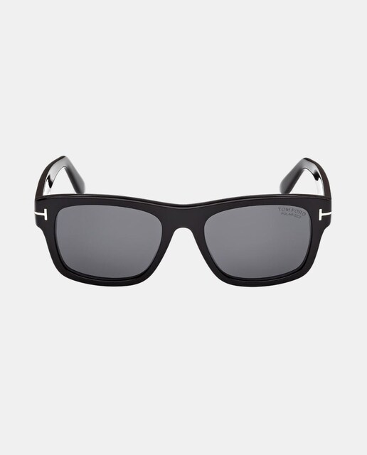 Gafa de sol de hombre rectangular en acetato con lente polarizada