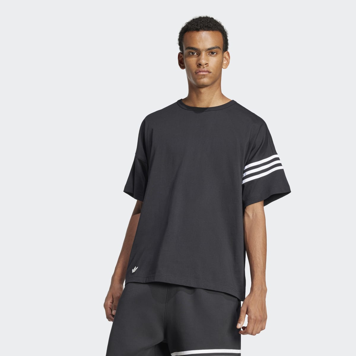 T-shirt de Homem Neuclassic Preto-1