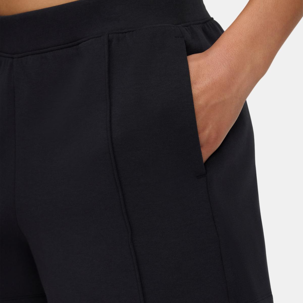 Calções de Mulher Unstoppable Fleece Short Preto-3