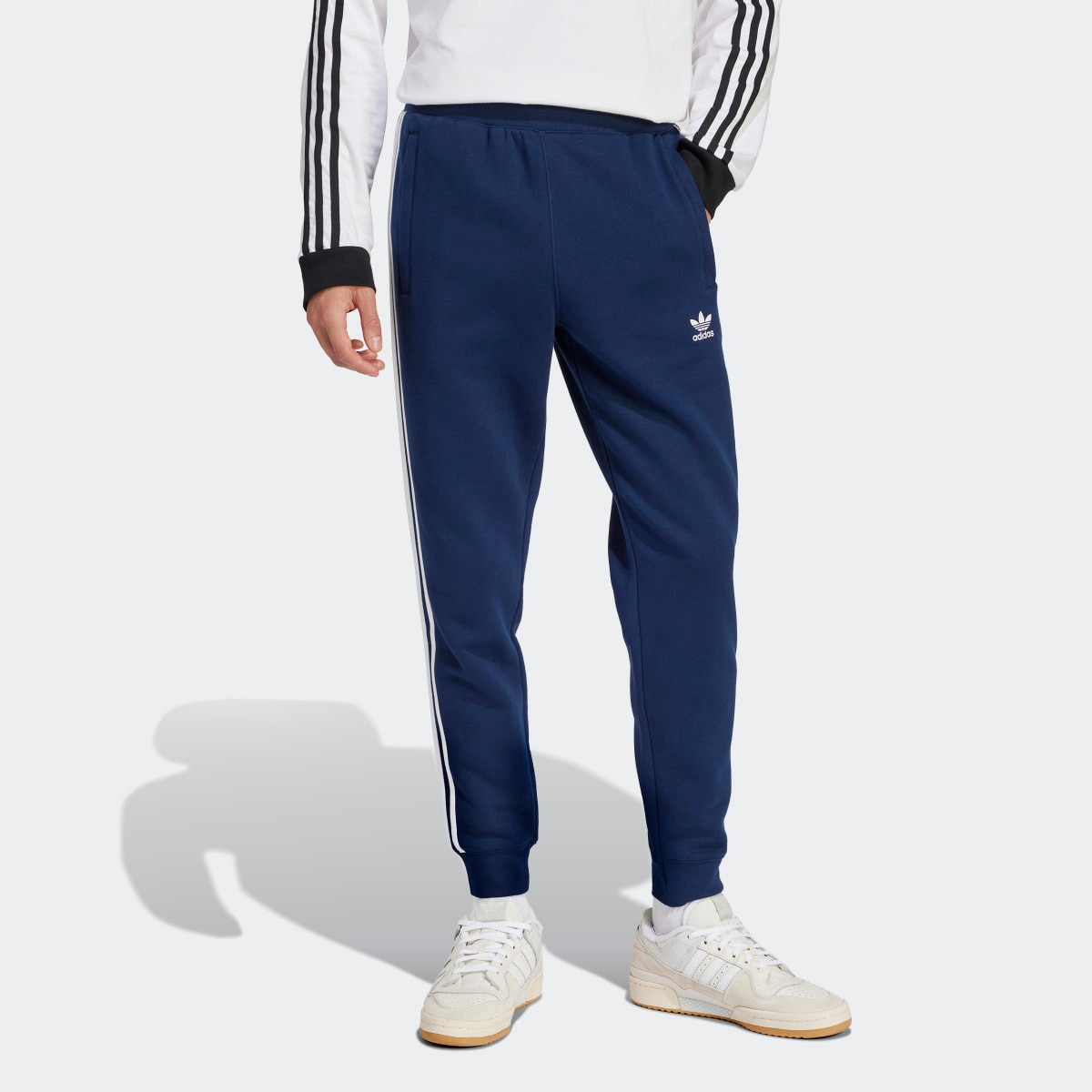 Oferta de El Corte Ingles ES - pantalón en Undealed España