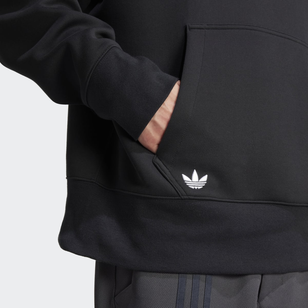 Sweatshirt de Homem com Capuz Neuclassics Preto-3
