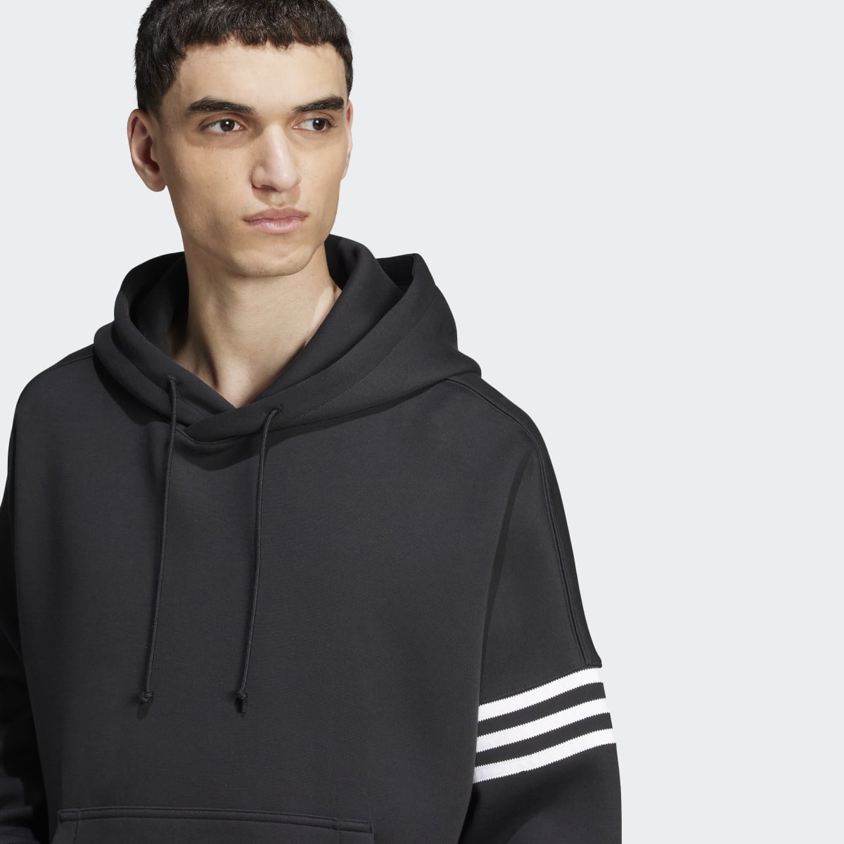 Sweatshirt de Homem com Capuz Neuclassics Preto-4