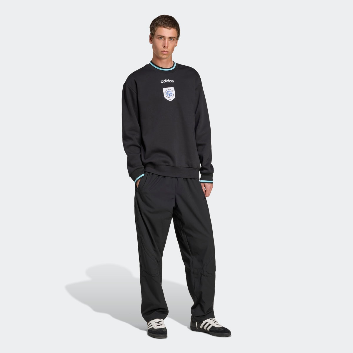 Sweatshirt de Homem Badge Originals Preto-5