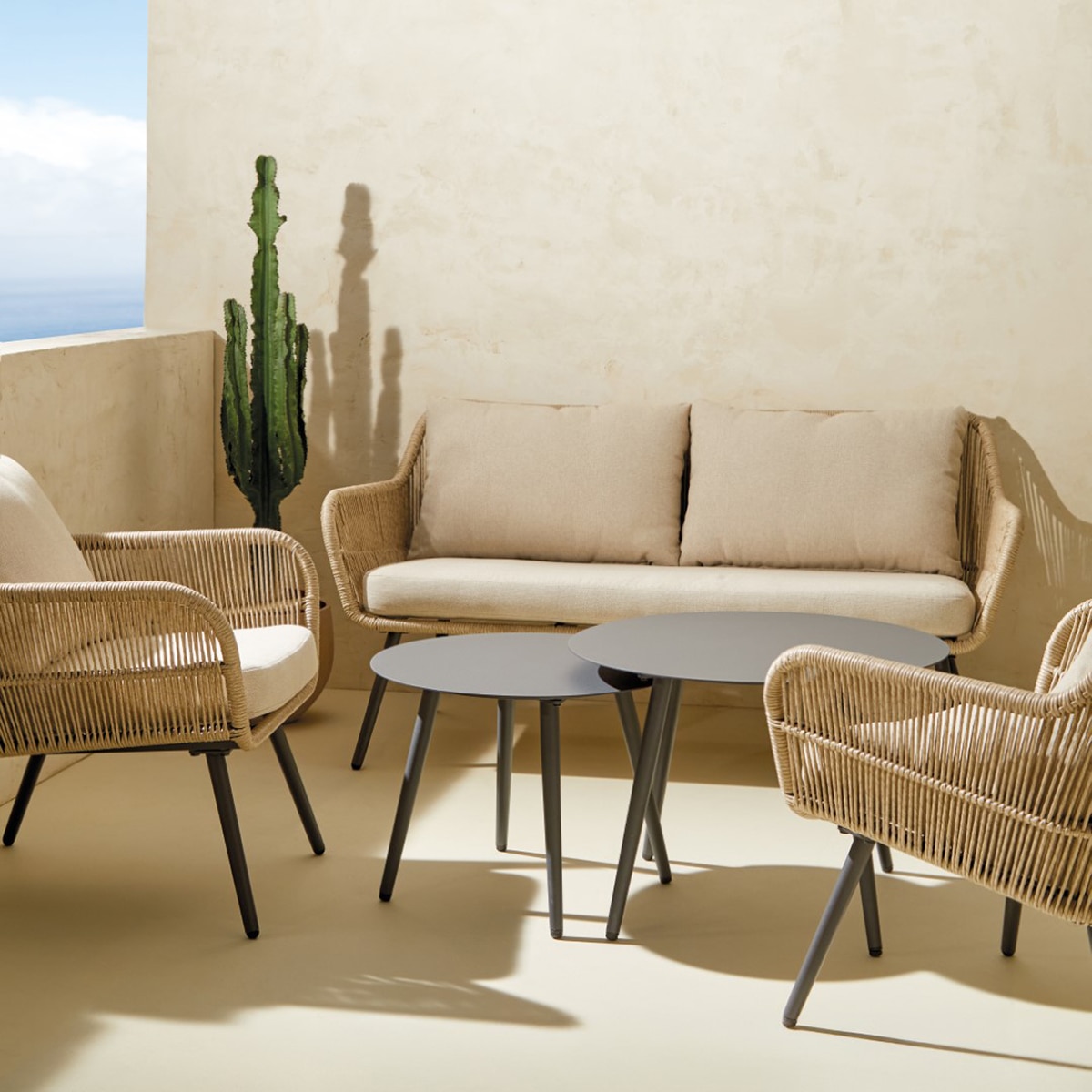 Imagem 0 de Banco de jardim em madeira de acácia Mallorca