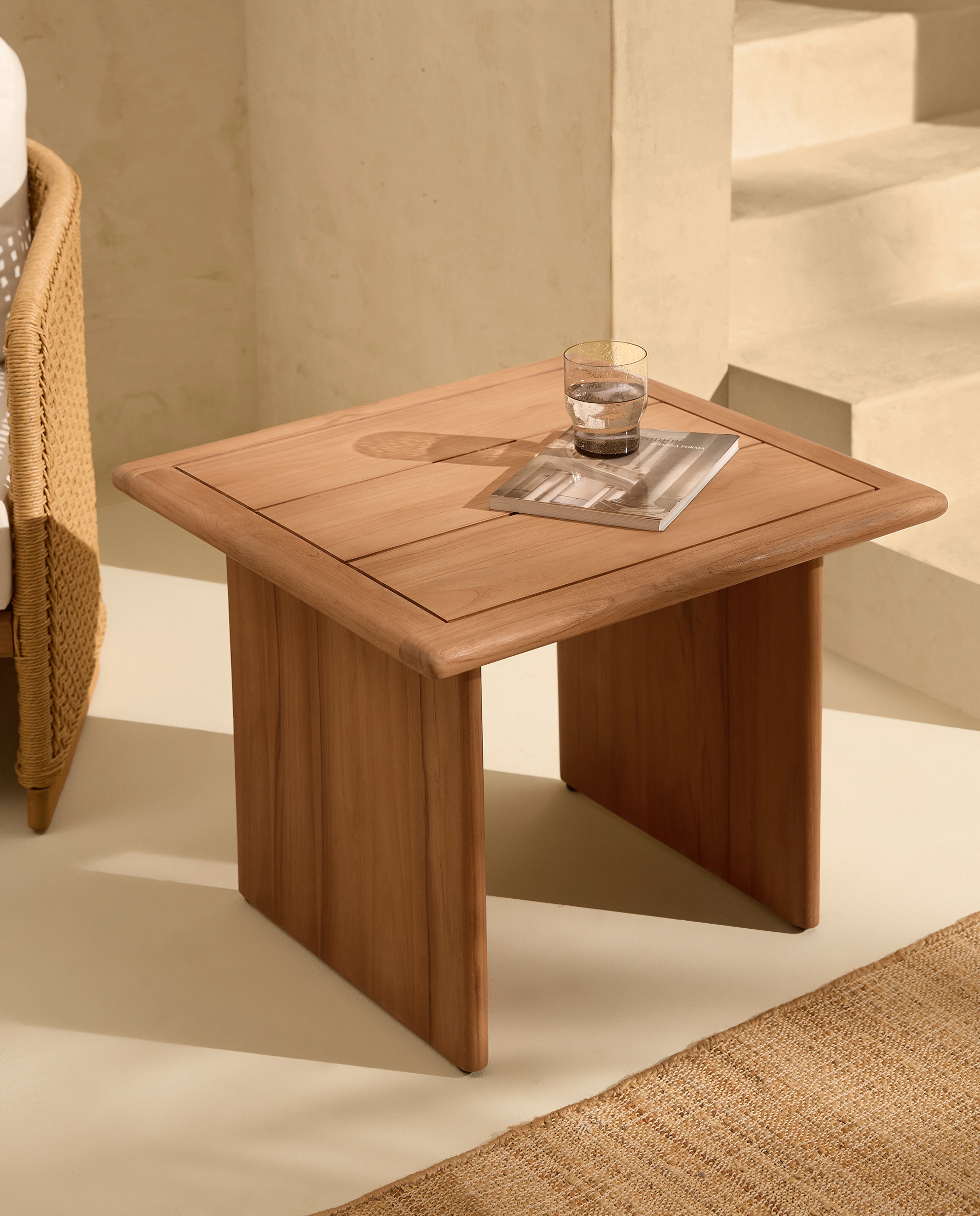 Imagem 0 de Mesa Auxiliar de Jardim de Madeira de Teca Málaga