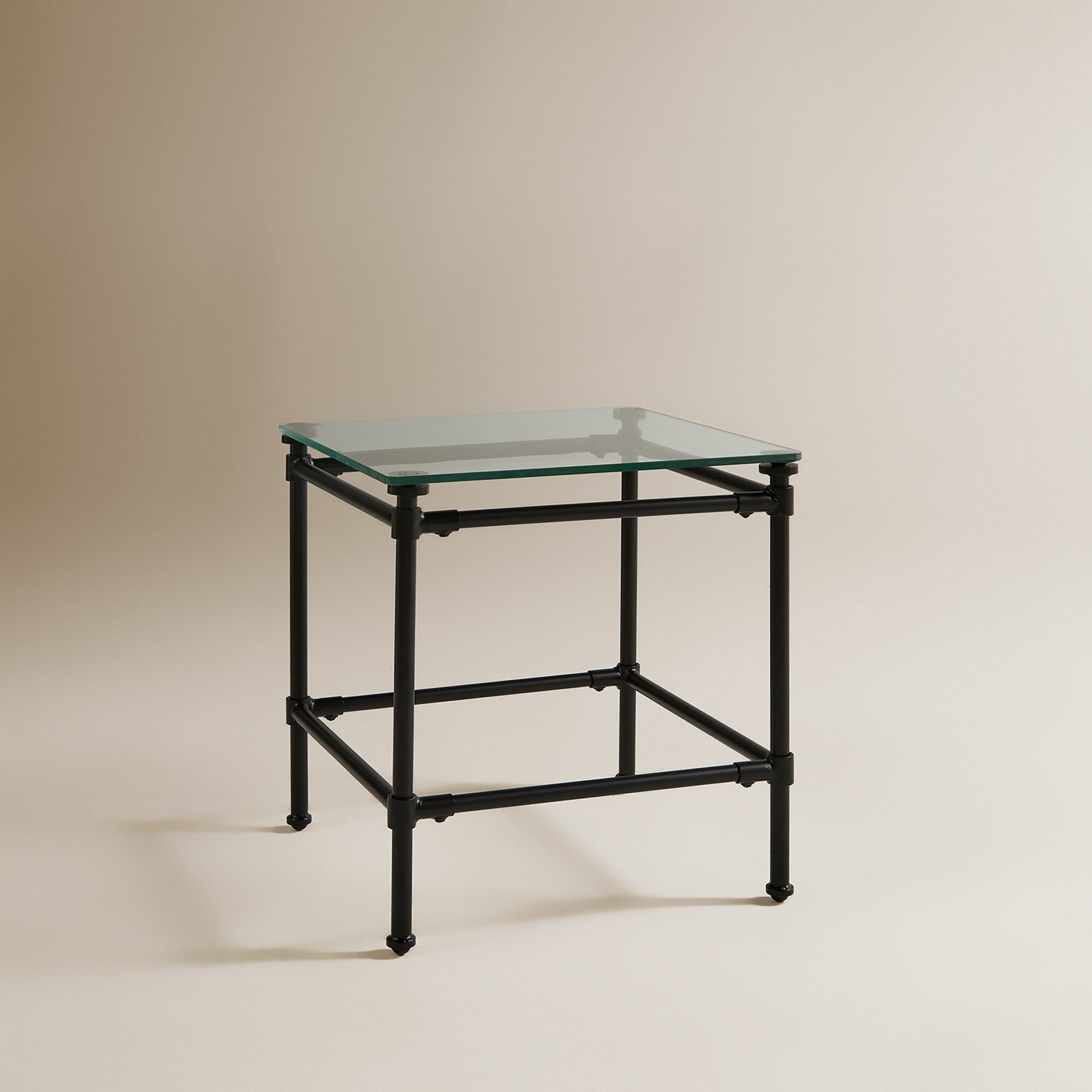 Mesa Auxiliar de Jardim Veracruz Preto-2