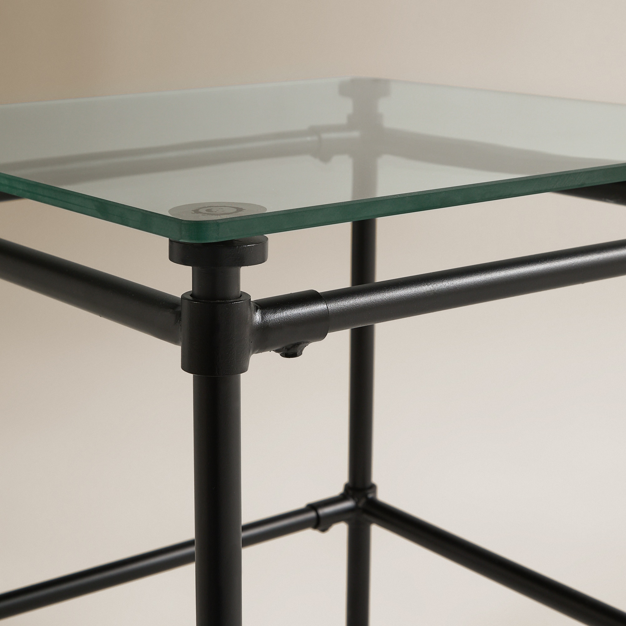 Mesa Auxiliar de Jardim Veracruz Preto-4