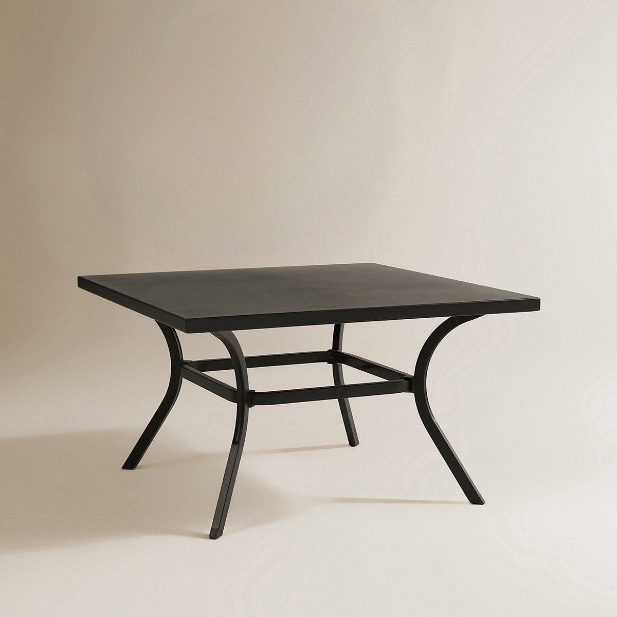 Mesa de Centro de Jardim Cross Preto-2