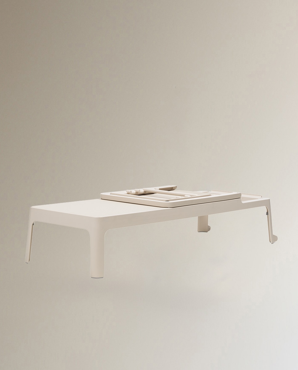 Espreguiçadeira de Resina Empilhável Plana - Creme Creme-7