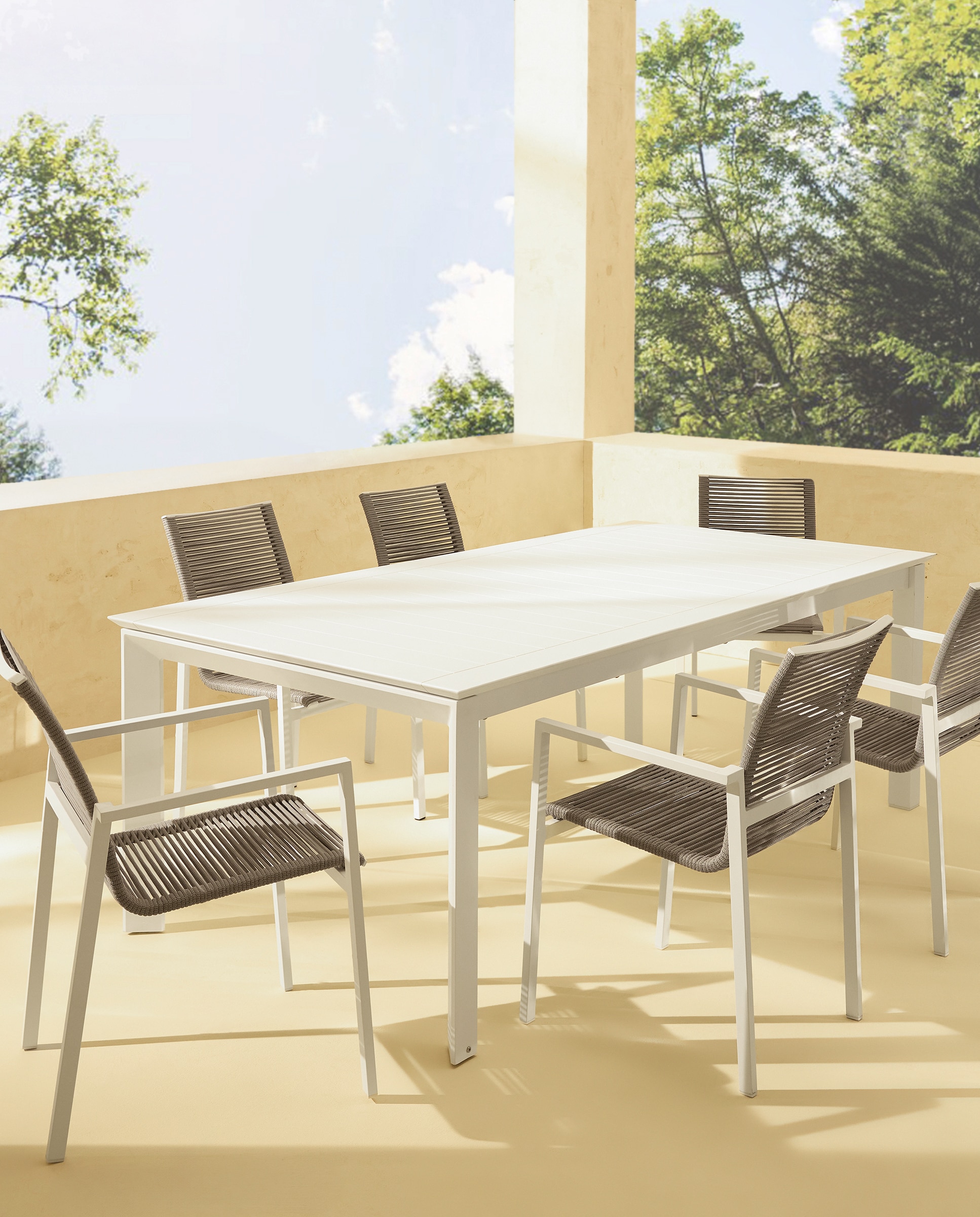 Imagem 0 de Coleção de Mesa de Refeições de Jardim com Mesa Chicago e Poltrona New Madison