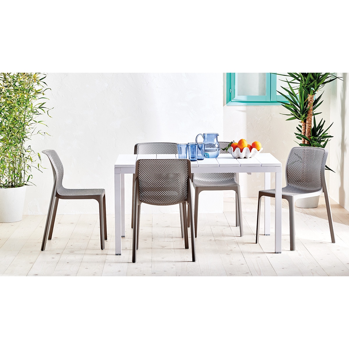 Colecção de mesa de refeições de jardim com mesa Rio e cadeira taupe Bit El Corte Inglés 1