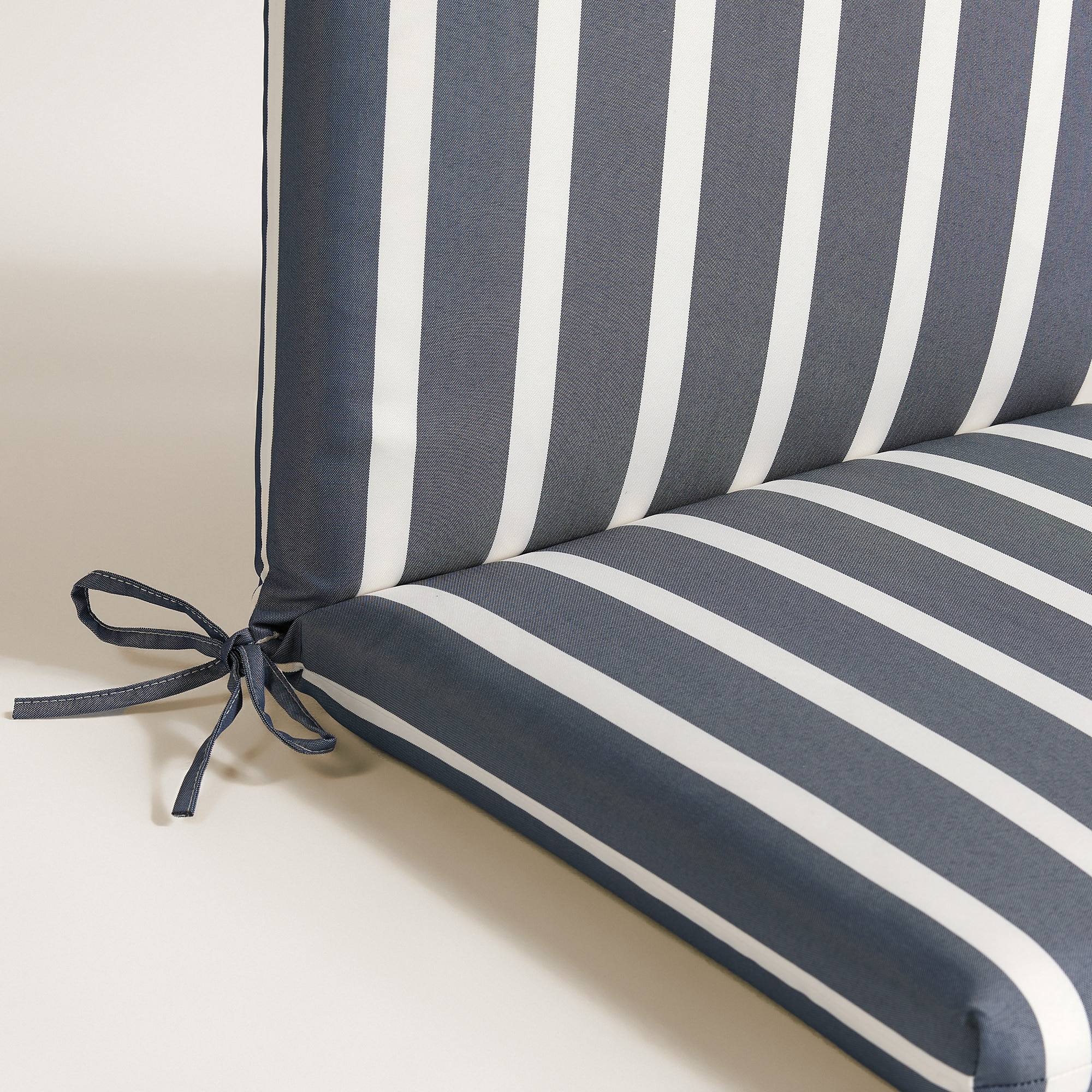 Cojín de rayas para asiento con respaldo bajo 160 gr Basics El Corte Inglés Navy / Blanco-3