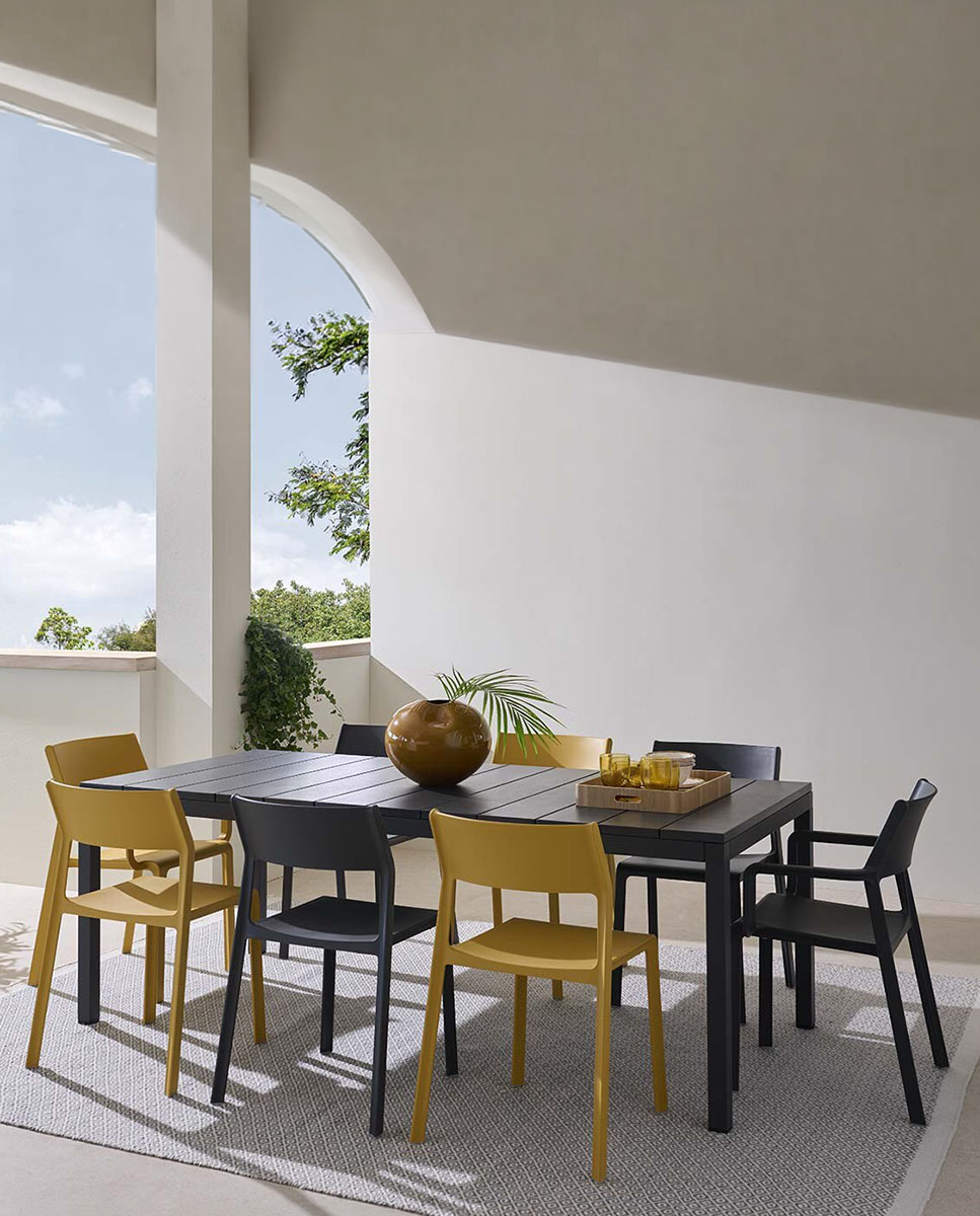 Coleção de Sala de Refeições de Exterior com Mesa Rio e Cadeira Trill 1
