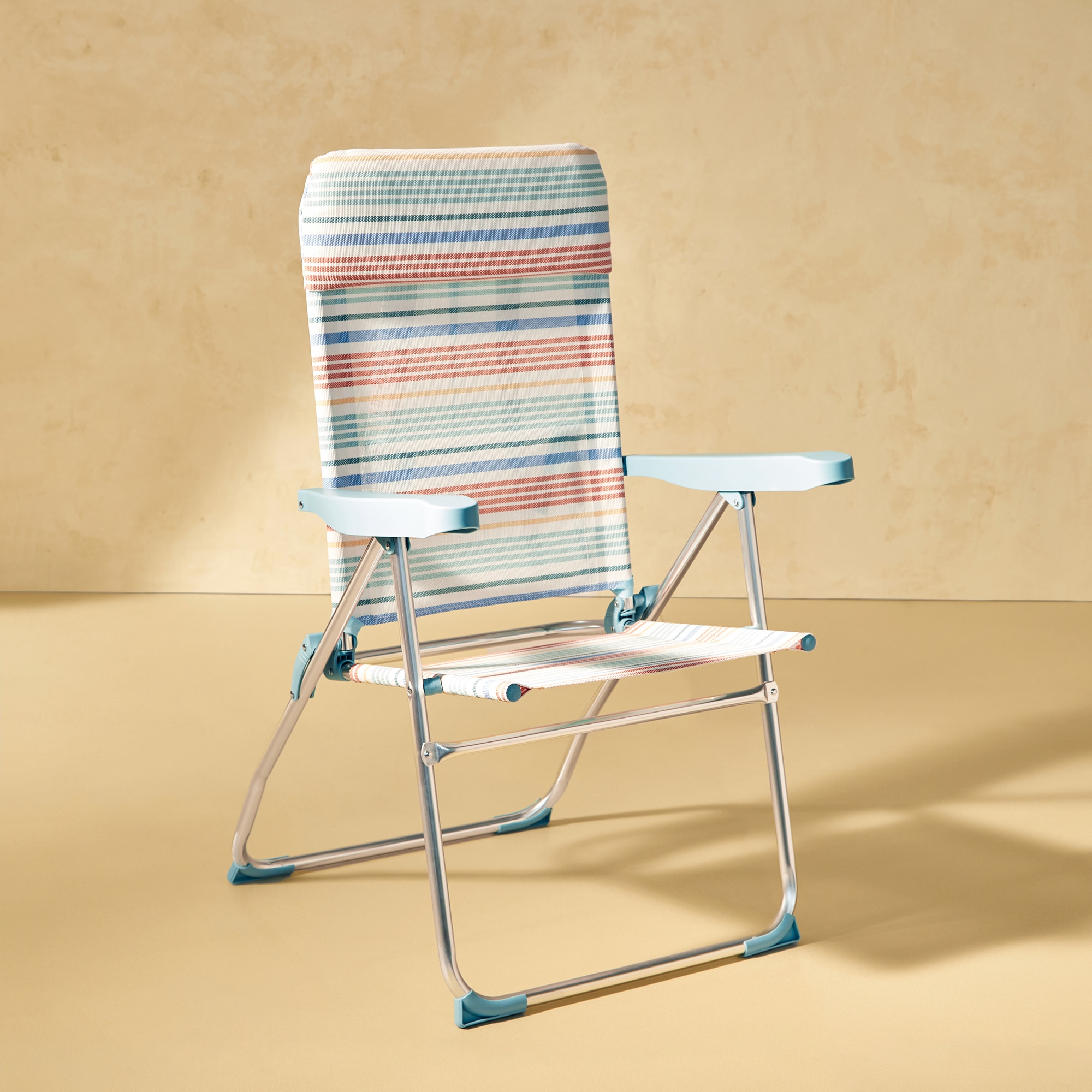 Imagem 0 de Cadeira Tipo Mochila Dobrável Coast Campo e Praia