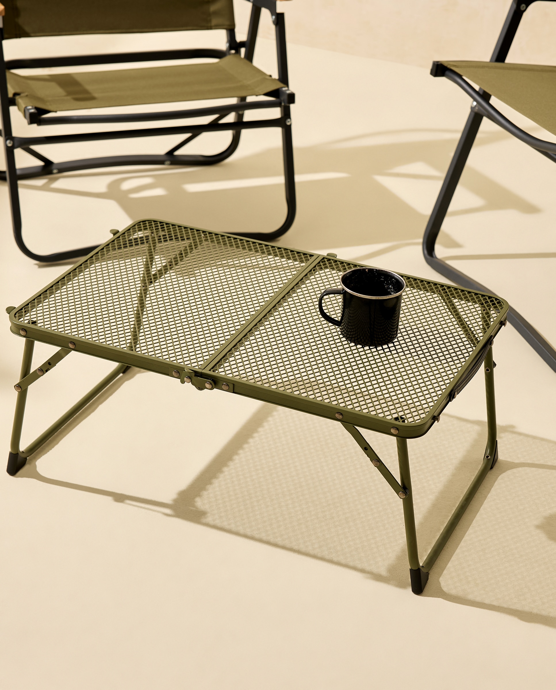 Imagem 0 de Mesa dobrável em aço Safari Campo e Praia