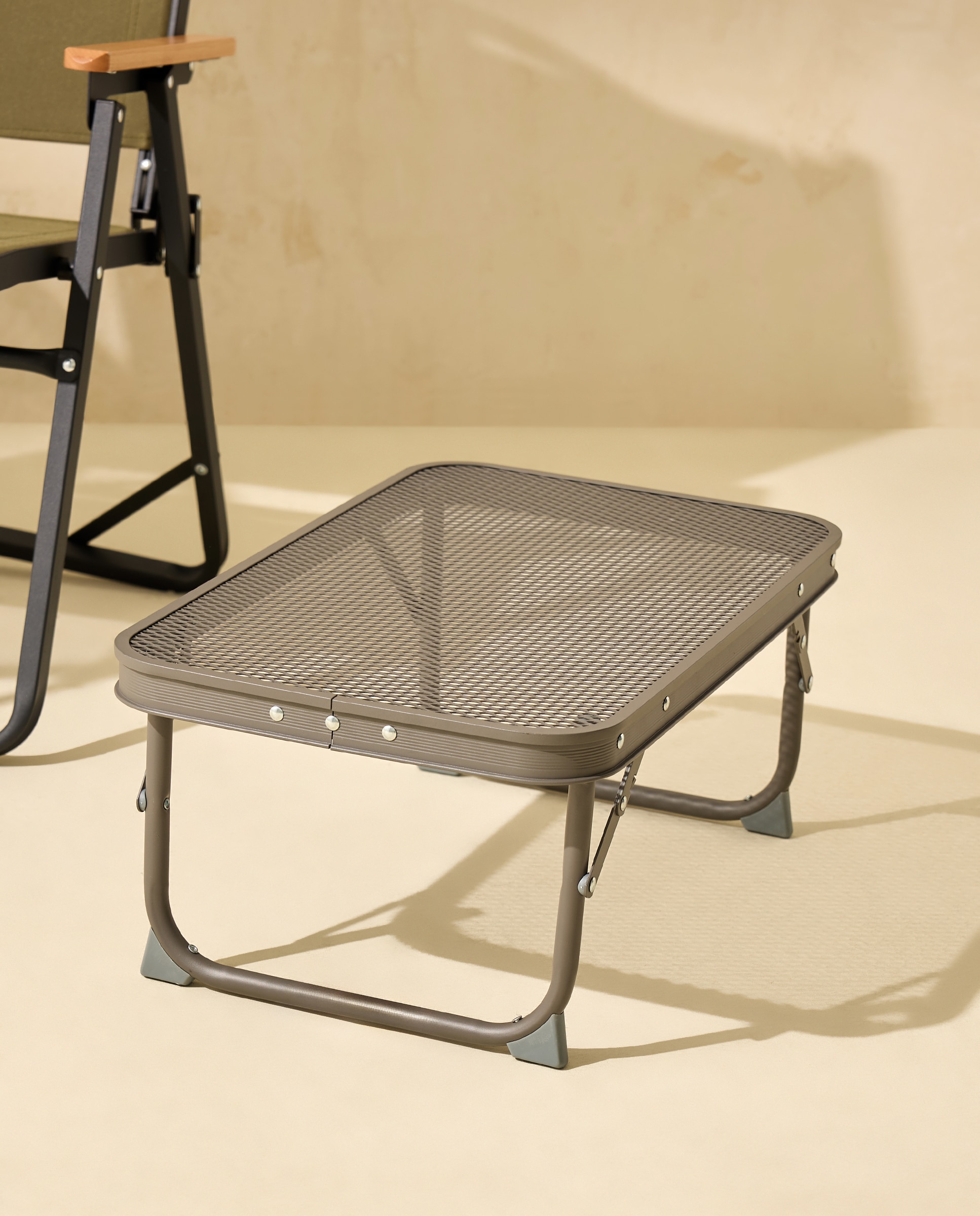 Imagem 0 de Mesa Dobrável de Aço com Grelha Safari Campo e Praia