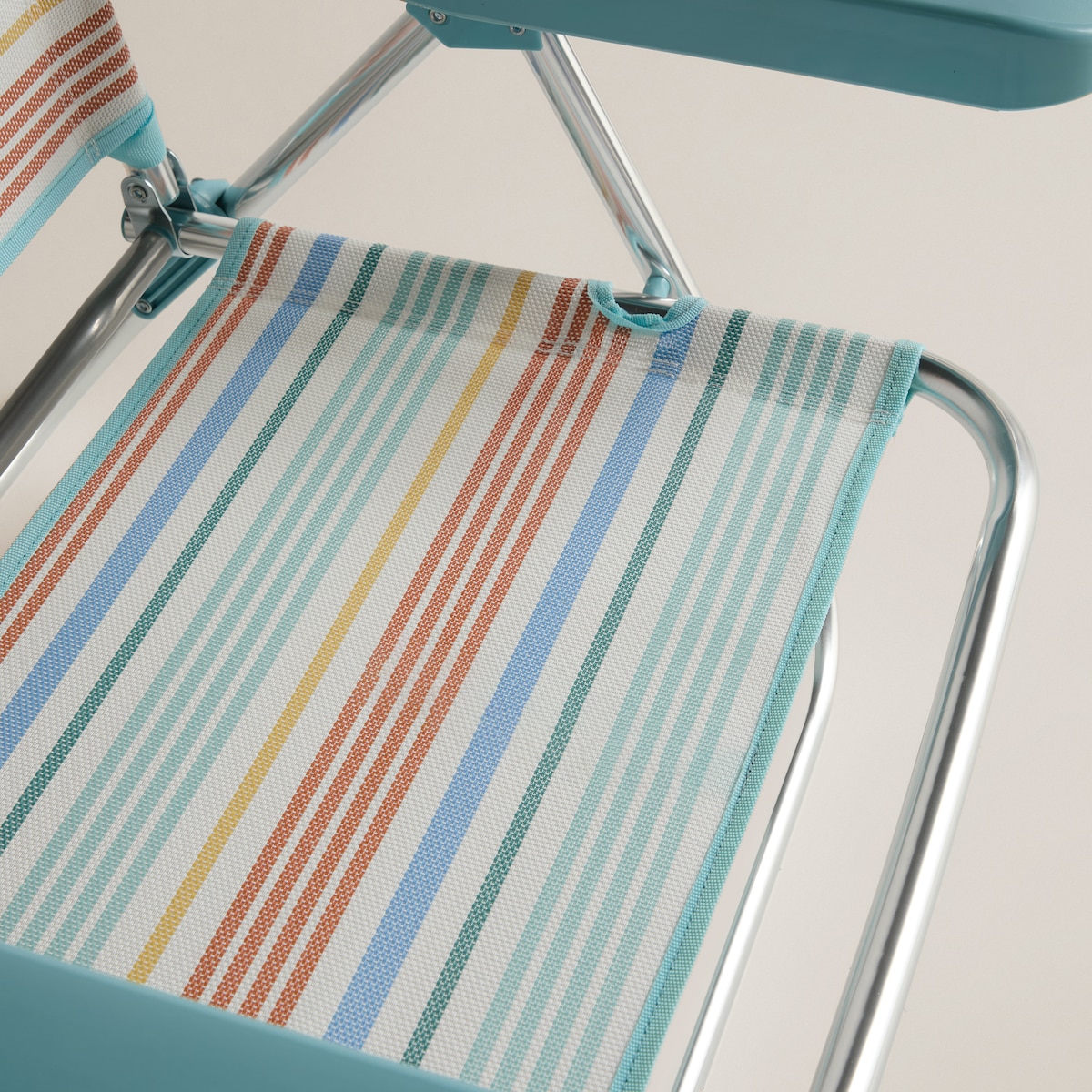 Cadeira Baixa Tipo Mochila Dobrável Coast Campo e Praia Multicolor-6