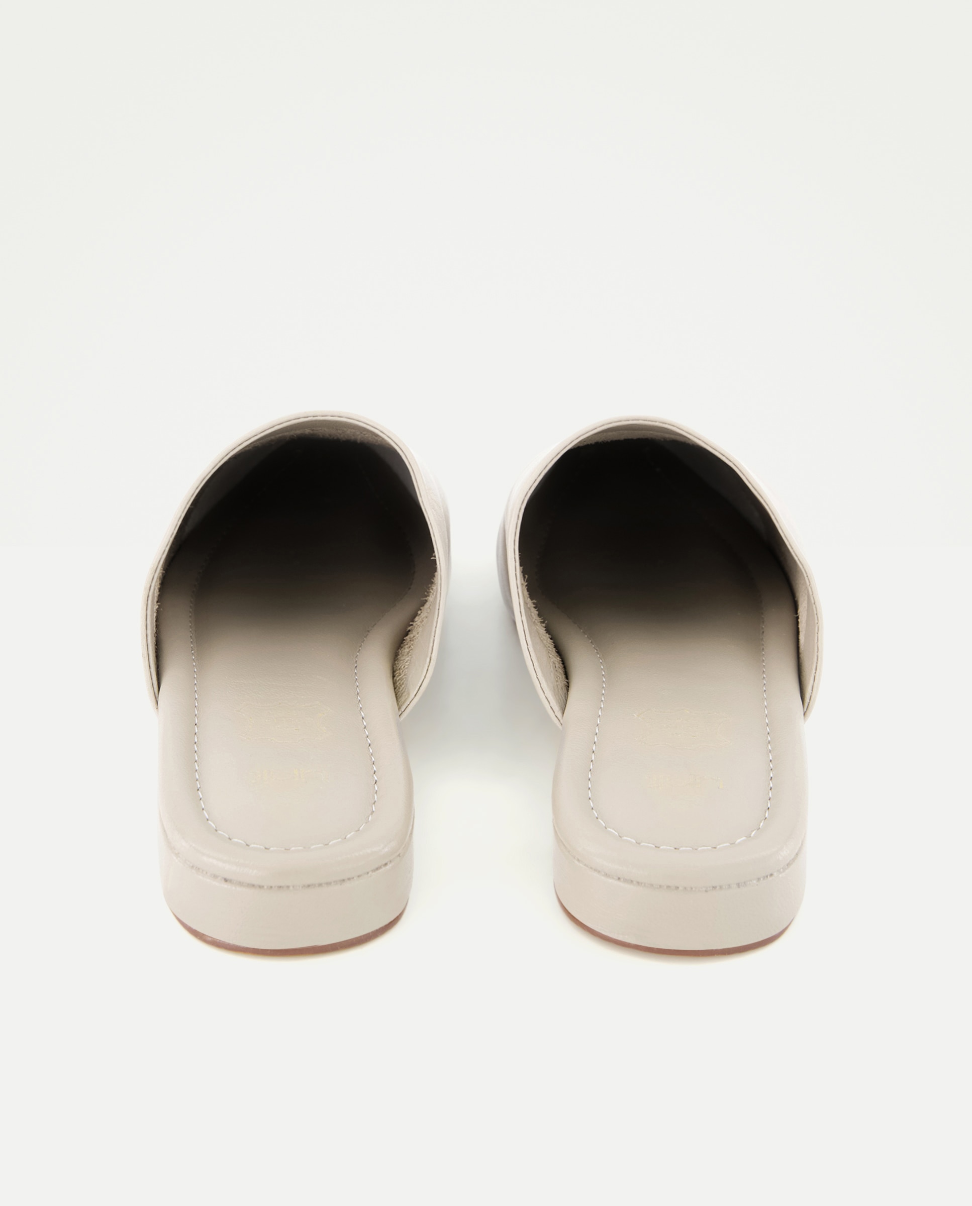 Zapatilla de mujer de piel con cuña Visón claro-3