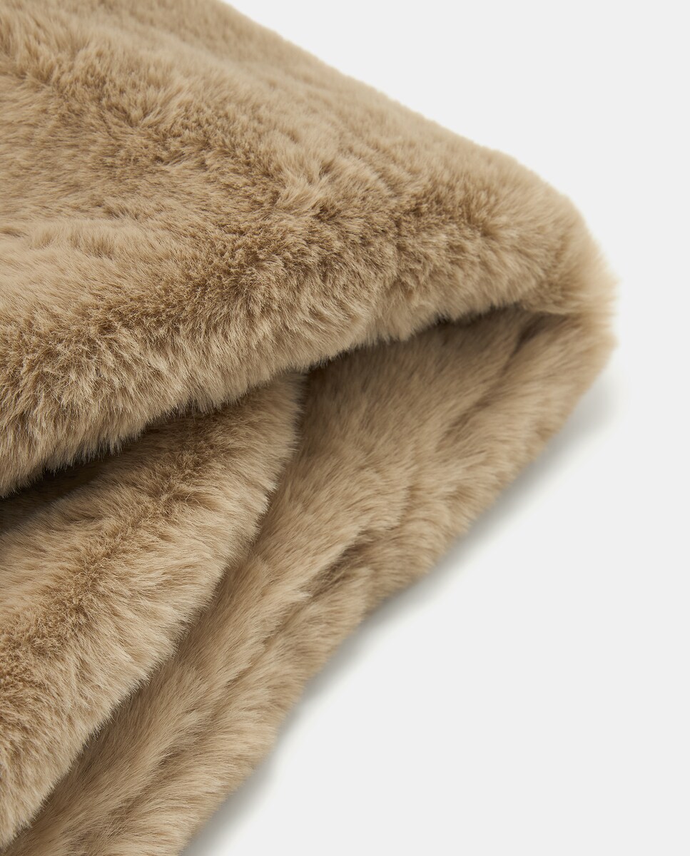 Cuello de mujer de pelo Visón claro-2