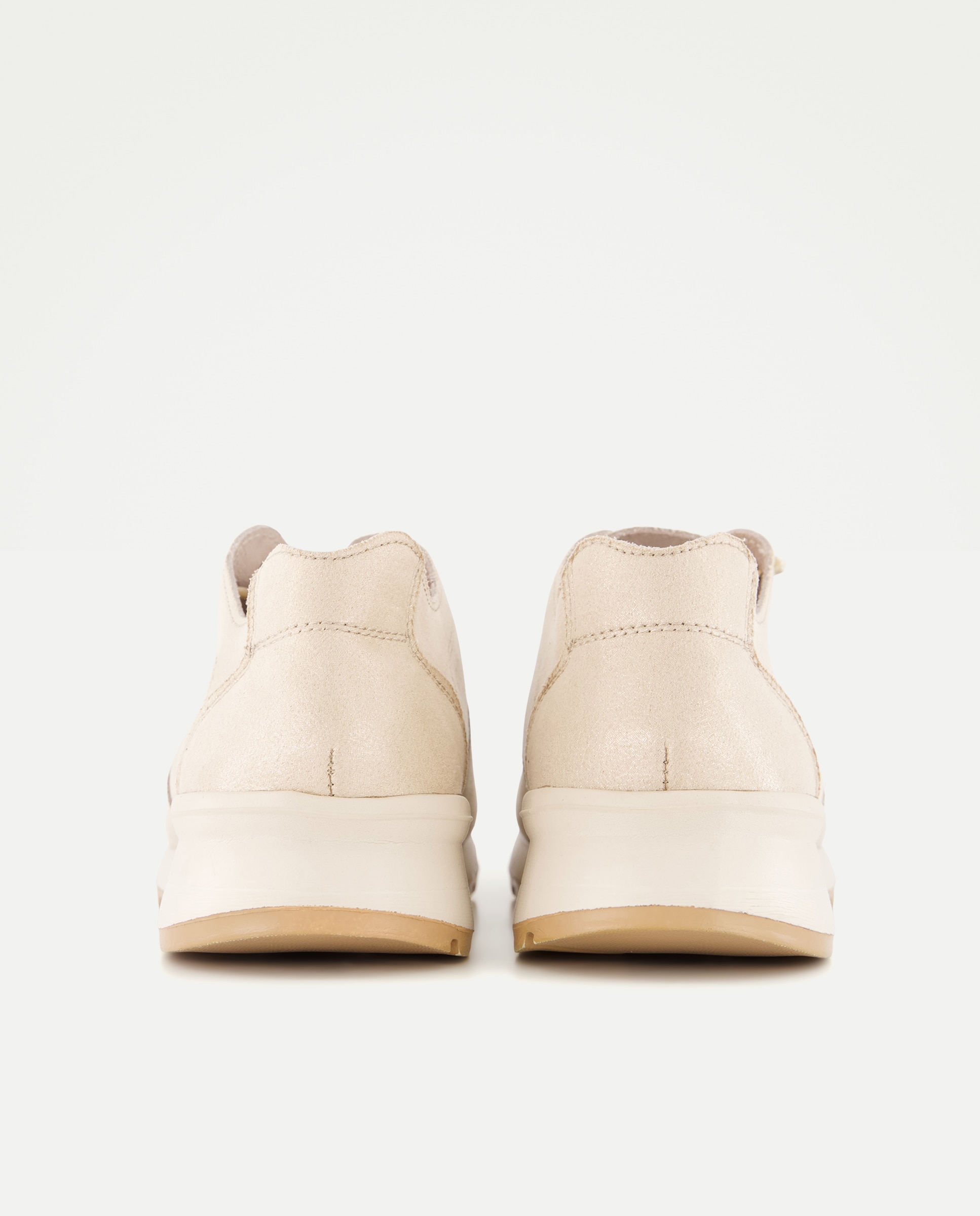 Deportivo confort de piel 390 Oro-3