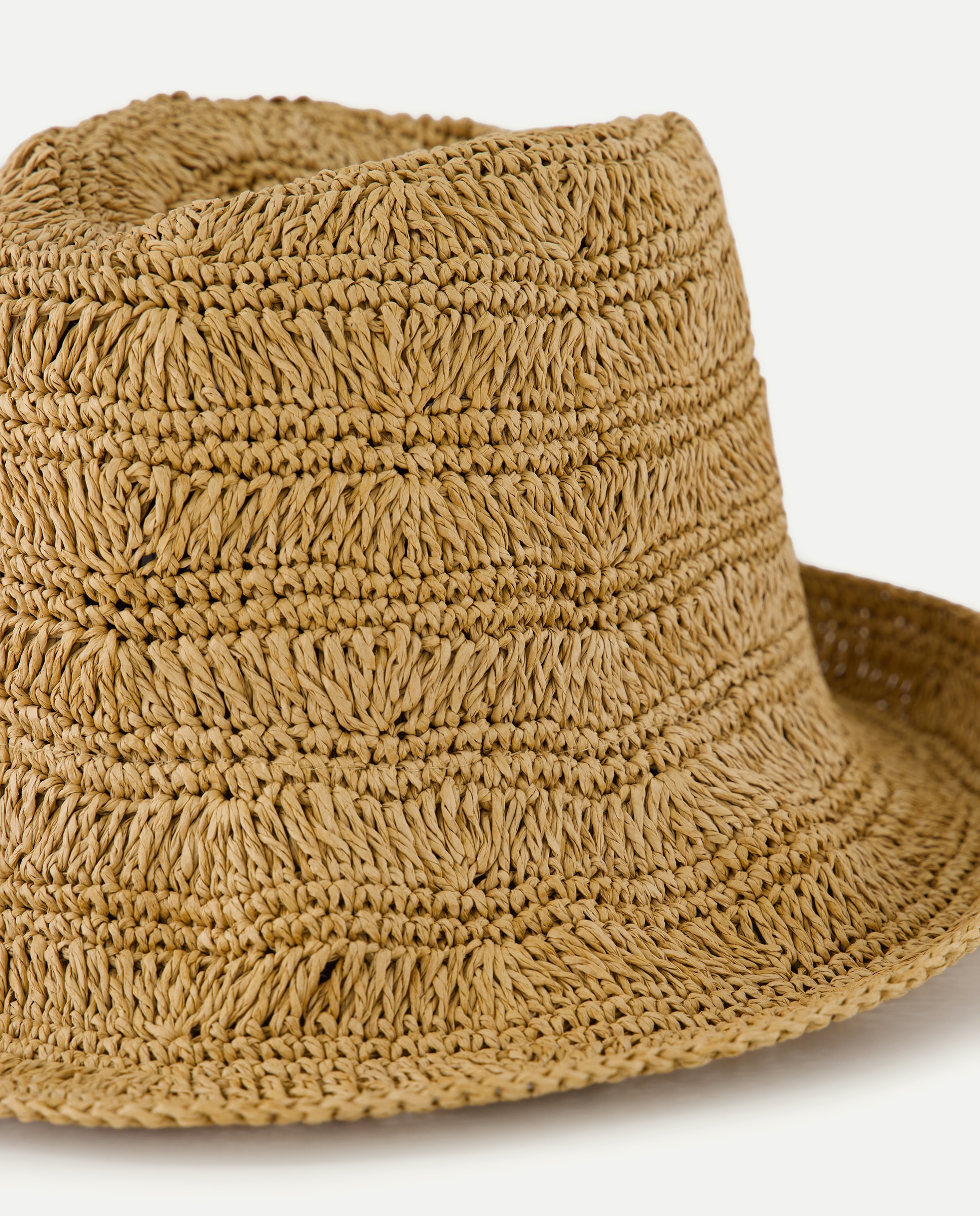 Gorro mujer calados 730 Camel-2