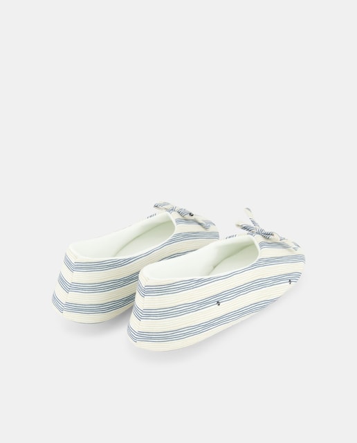 Zapatilla de mujer estampada