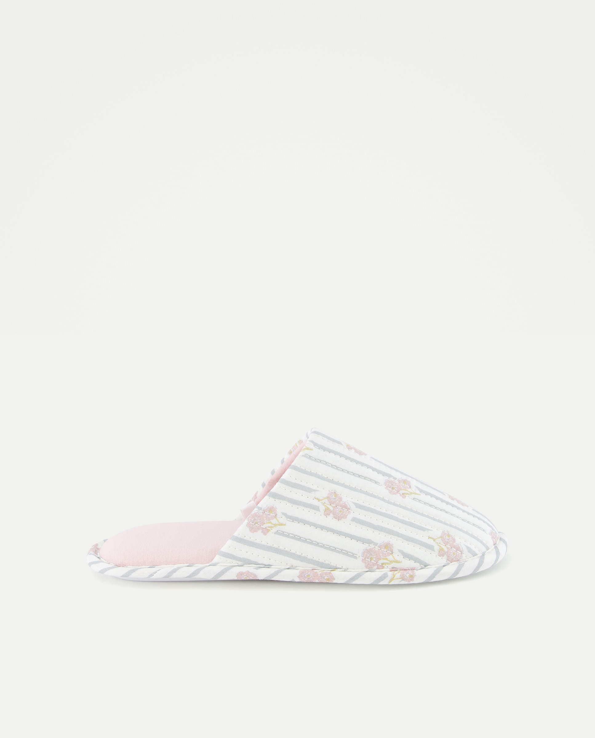 Imagen 0 de Zapatilla de mujer destalonada estampada