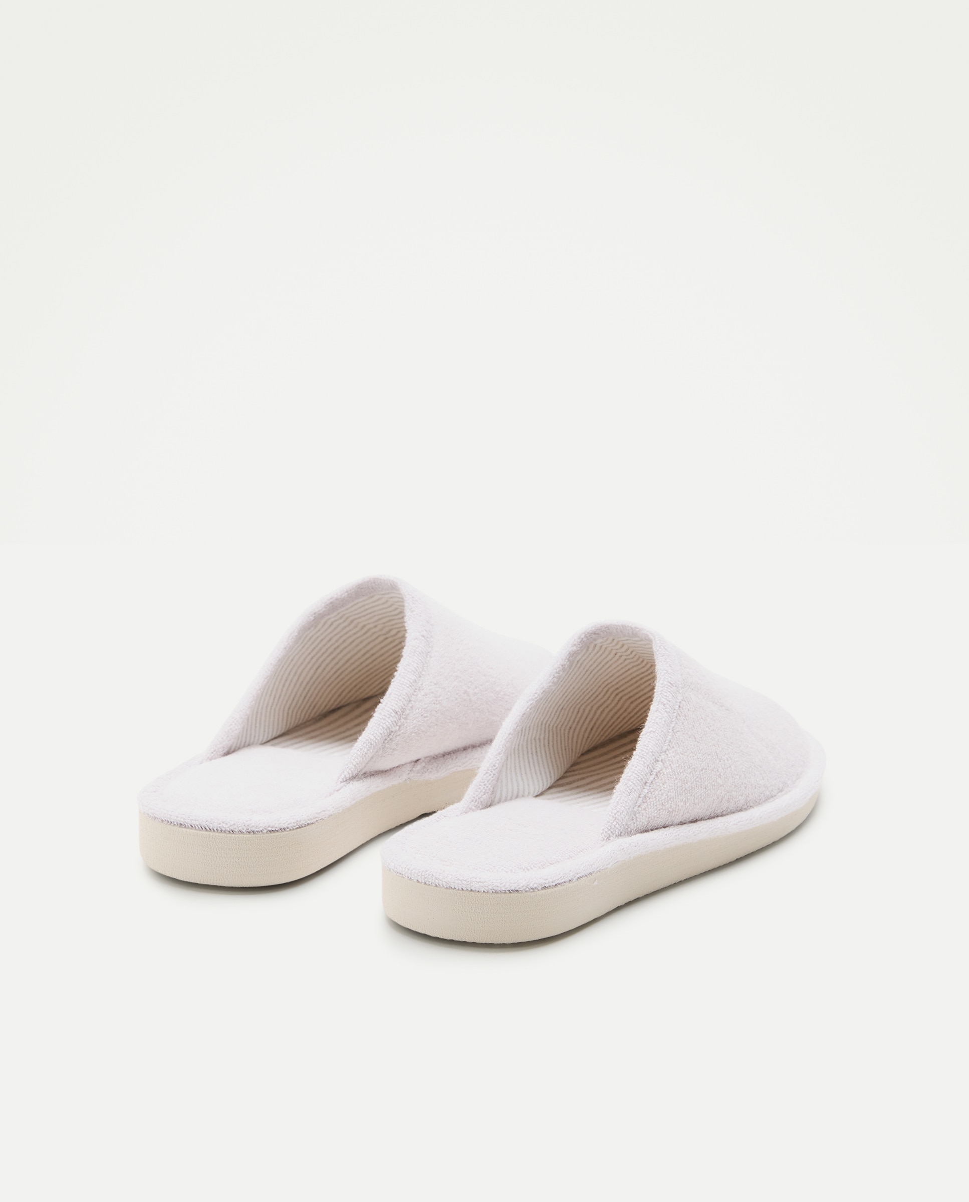 Zapatilla de Mujer fabricada en España. Gris claro-3