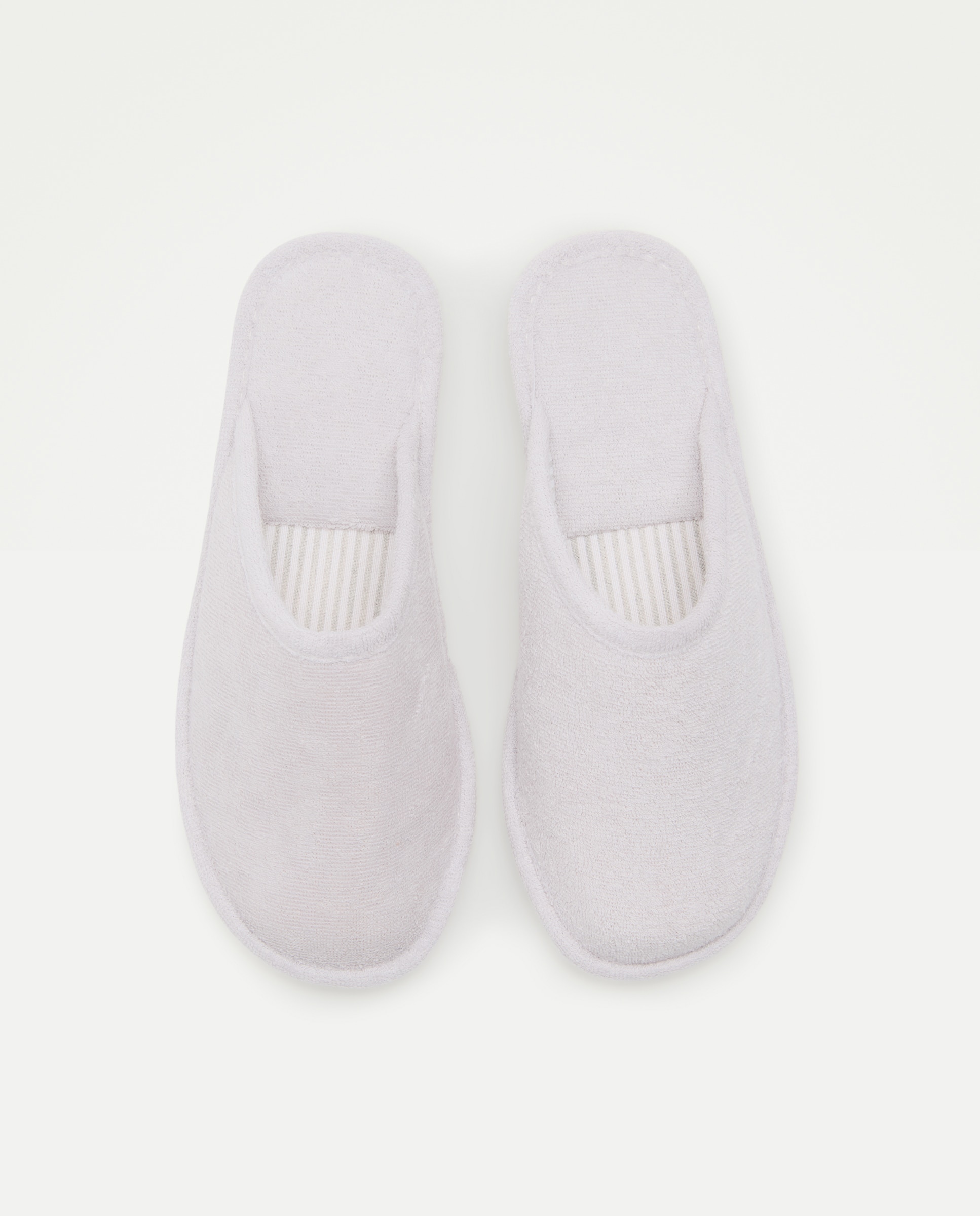 Zapatilla de Mujer fabricada en España. Gris claro-4