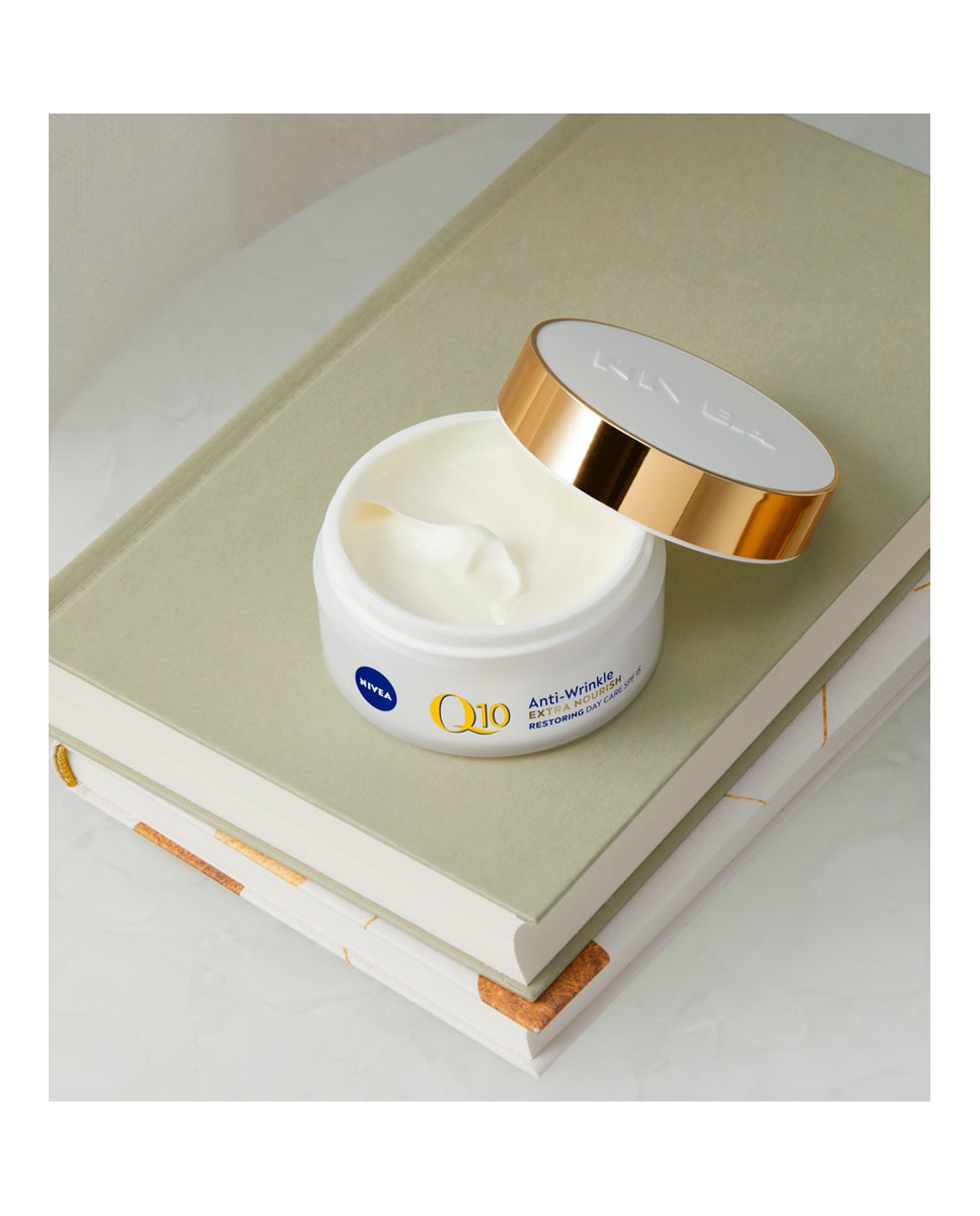 Crema De Día Q10 Power Fp 15 Extra Nutritiva Antiarrugas Nivea - 50 ml 5