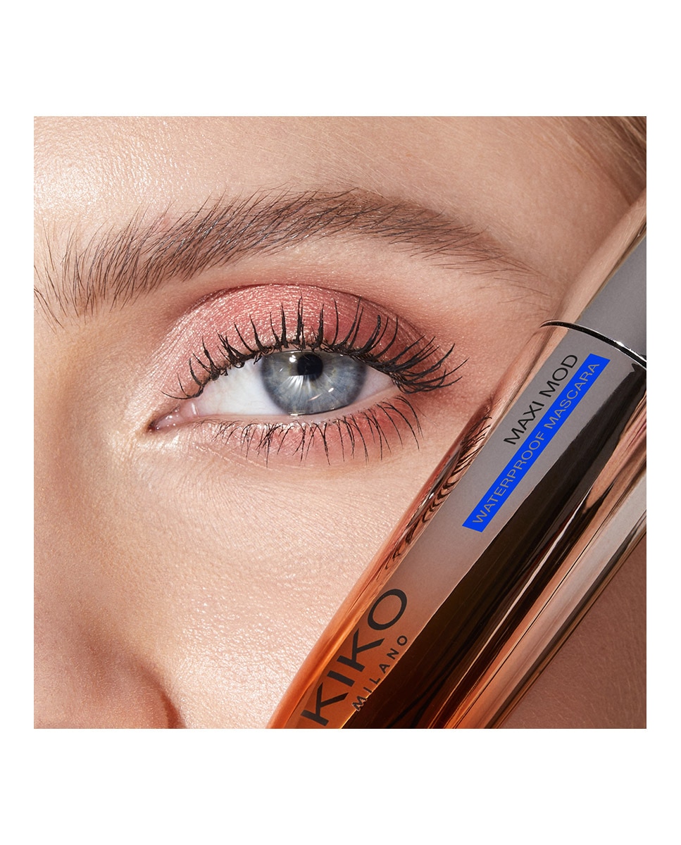 Máscara De Pestañas +300 % Efecto Volumen Resistente Al Agua New Maxi Mod Waterproof Mascara Kiko Milano 6