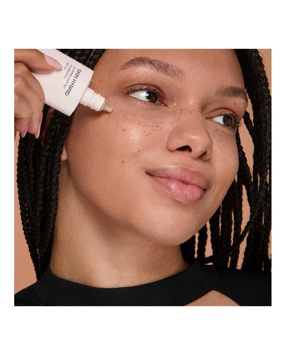 Fluido Facial Perfeccionador 24 H De Duración Efecto Difuminador Spf 30 Skin Hybrid Blurring Skin Tint Foundation Kiko Milano - 06 Hazelnut 06 Hazelnut-5