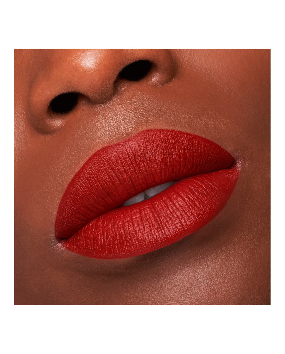 Barra de Labios L'Oreal Cosmetics Color Riche Intense Volume Mate L'Oreal - Tono 1990s LE BORDEAUX 1,8 g Tono 1990s LE BORDEAUX-5