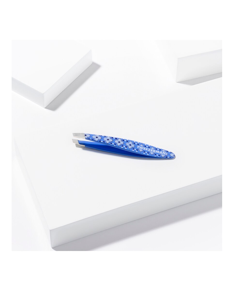 Pinza Mini Slant Lisbon Sea Tweezerman 2