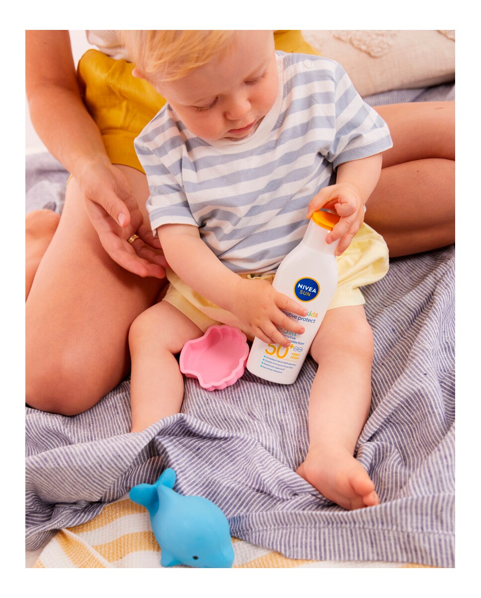 Leche Solar Niños FP 50+ Sensitive Protege & Juega Piel sensible 200 ml Nivea - 200 ml 6
